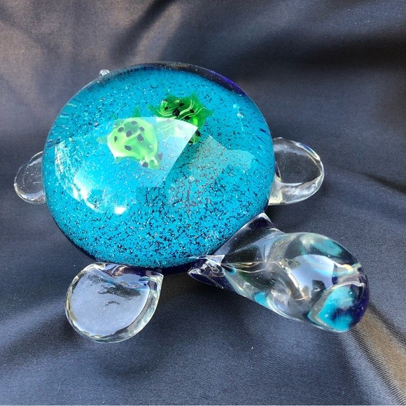 Hand Blown Glass Turtle Paperweight With Babies Inside - photo 2