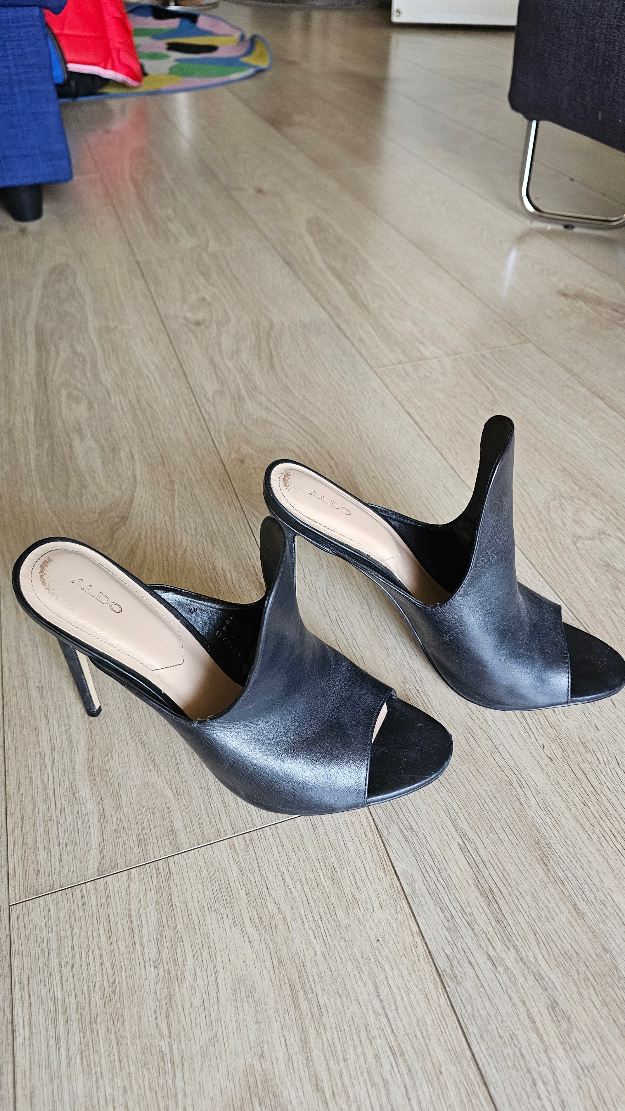Aldo Black Heels - Size 11 - photo 3