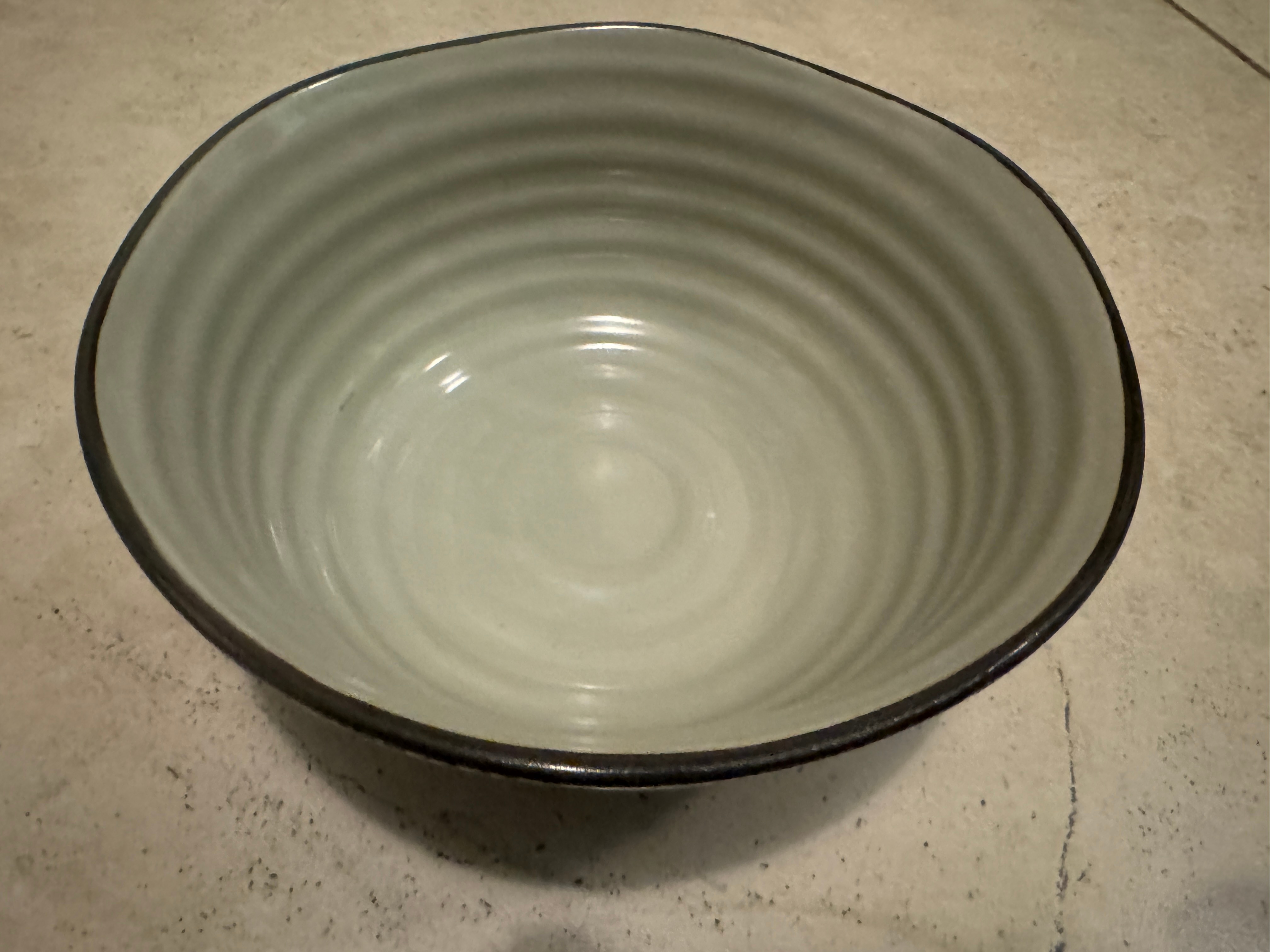 Beatiful Blue & White Ceramic Bowl - Floral Pattern