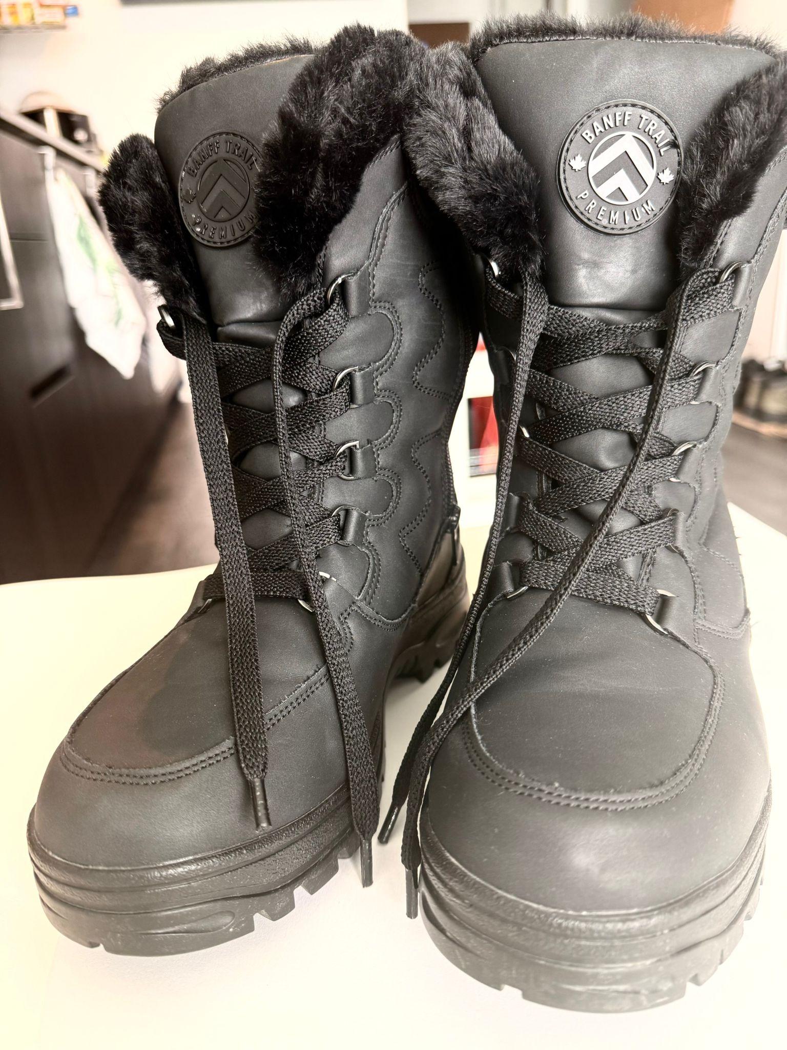 Banff Trail Waterproof Boots - Size 8