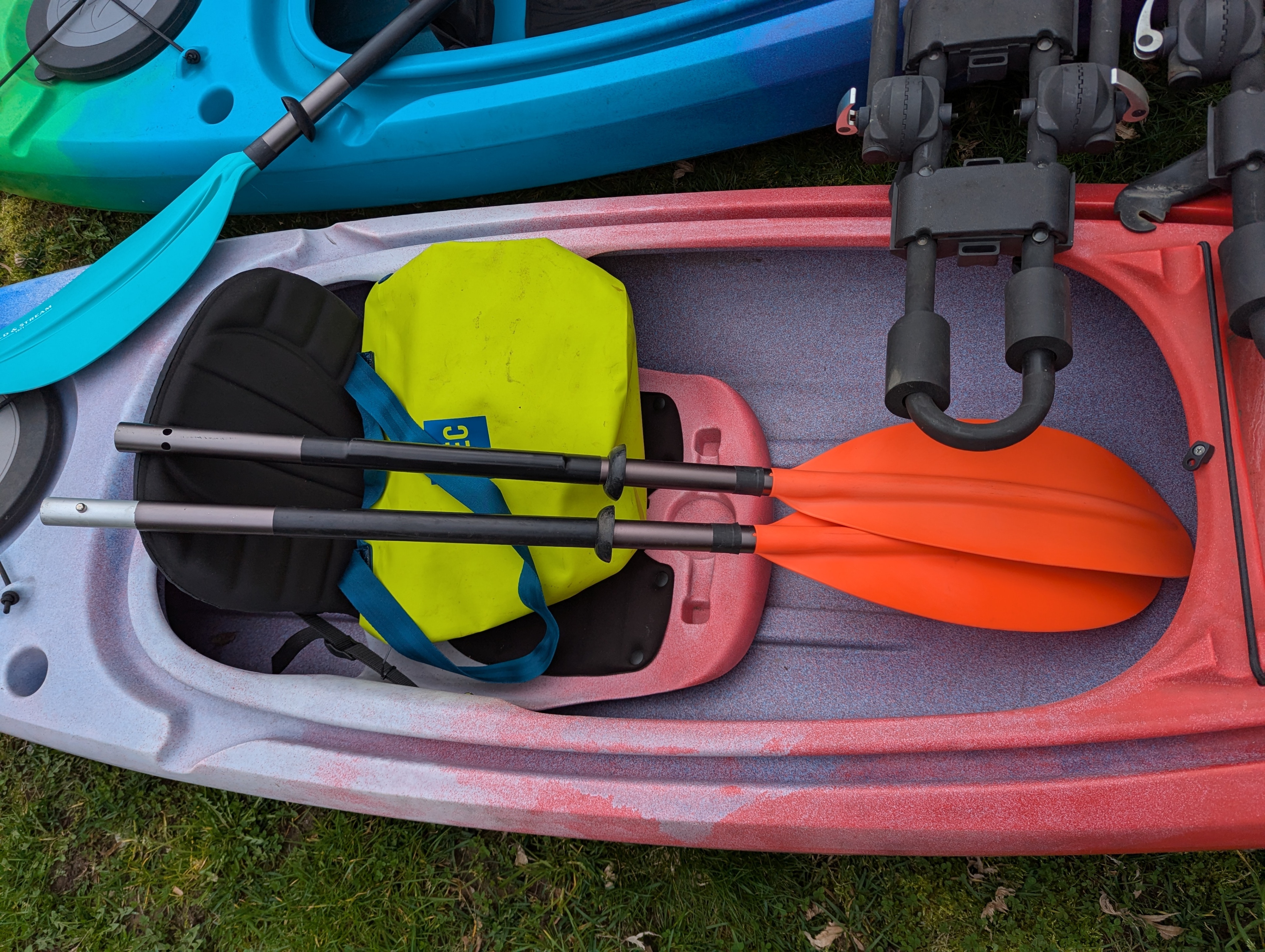 Complete Kayak setup w/ paddles and dry bags. - photo 3