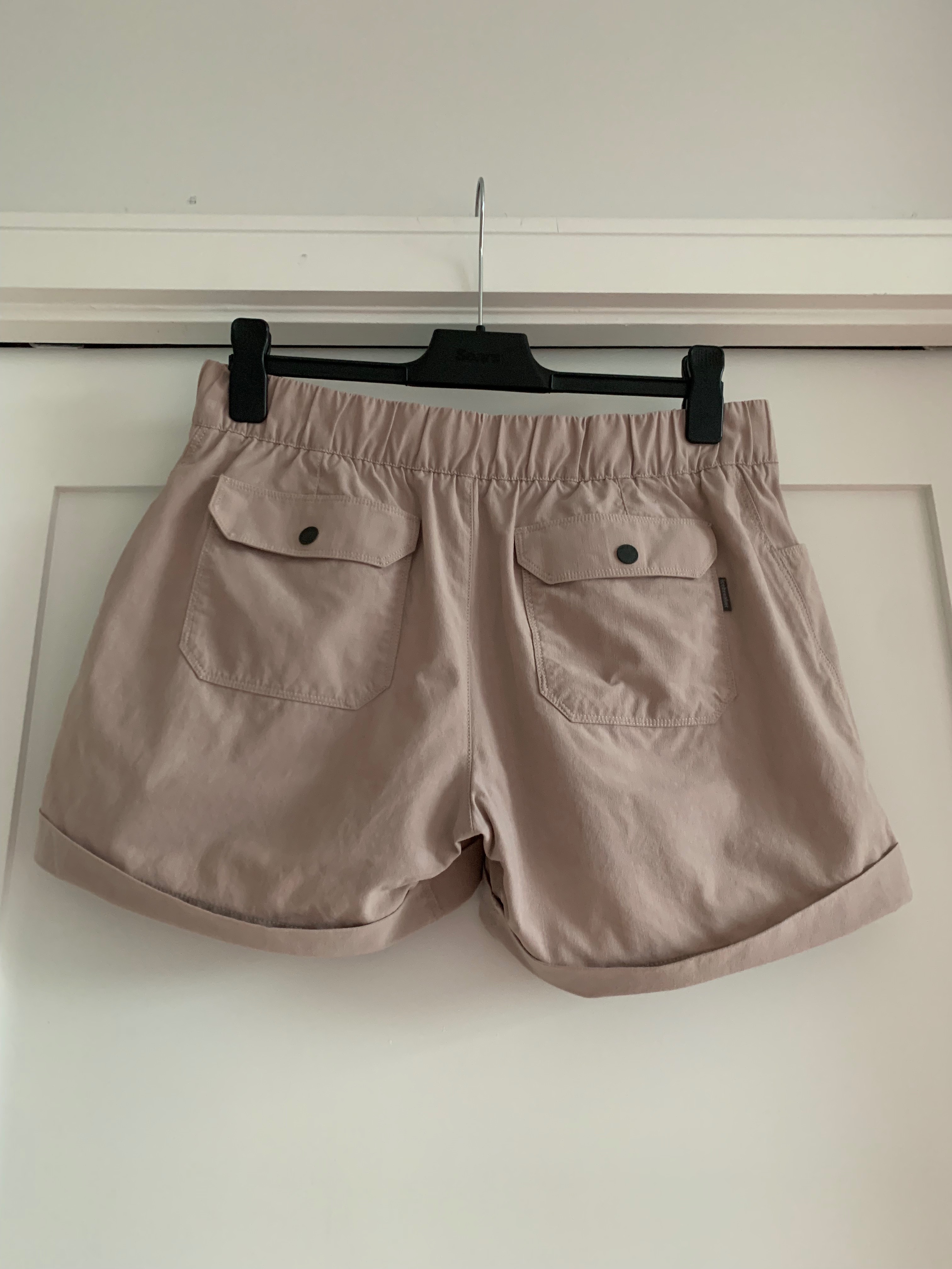 ICEBREAKER Merino SHORTS Women size L 32 like new paid $150+ - photo 2