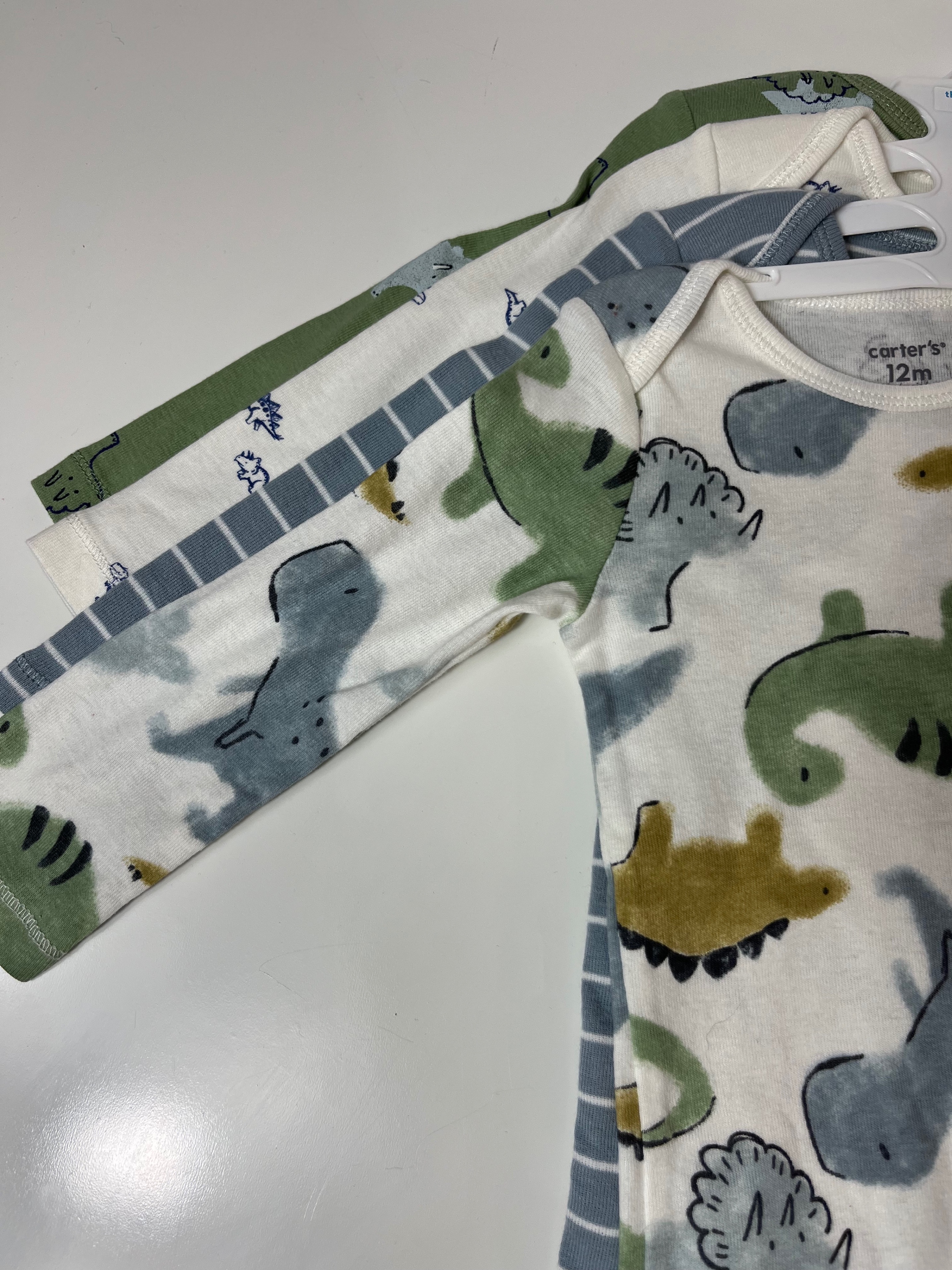 Carter's Baby Clothes Set - 12 Months - photo 2