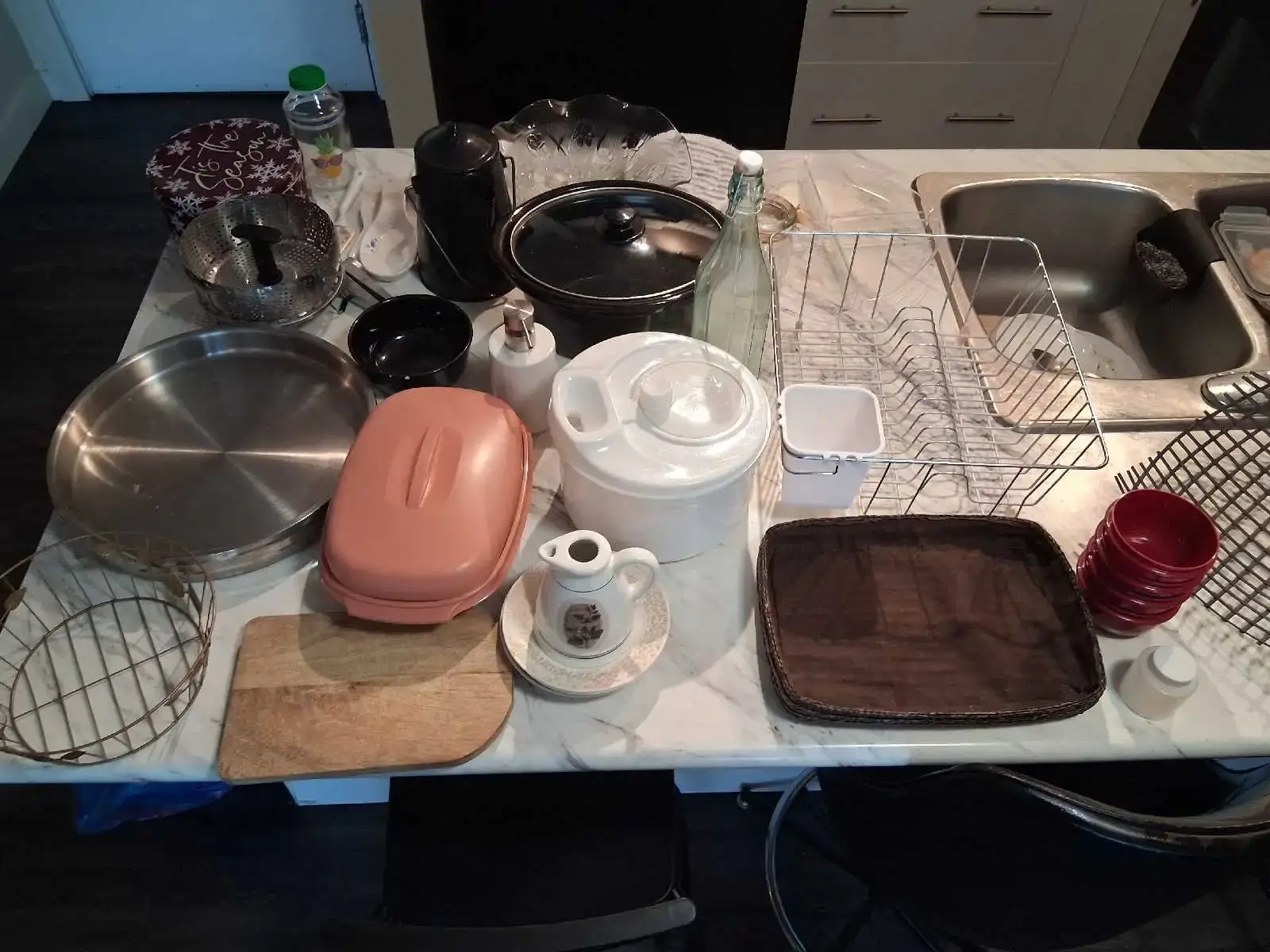 Mixed Kitchen Items and ustensils - photo 2