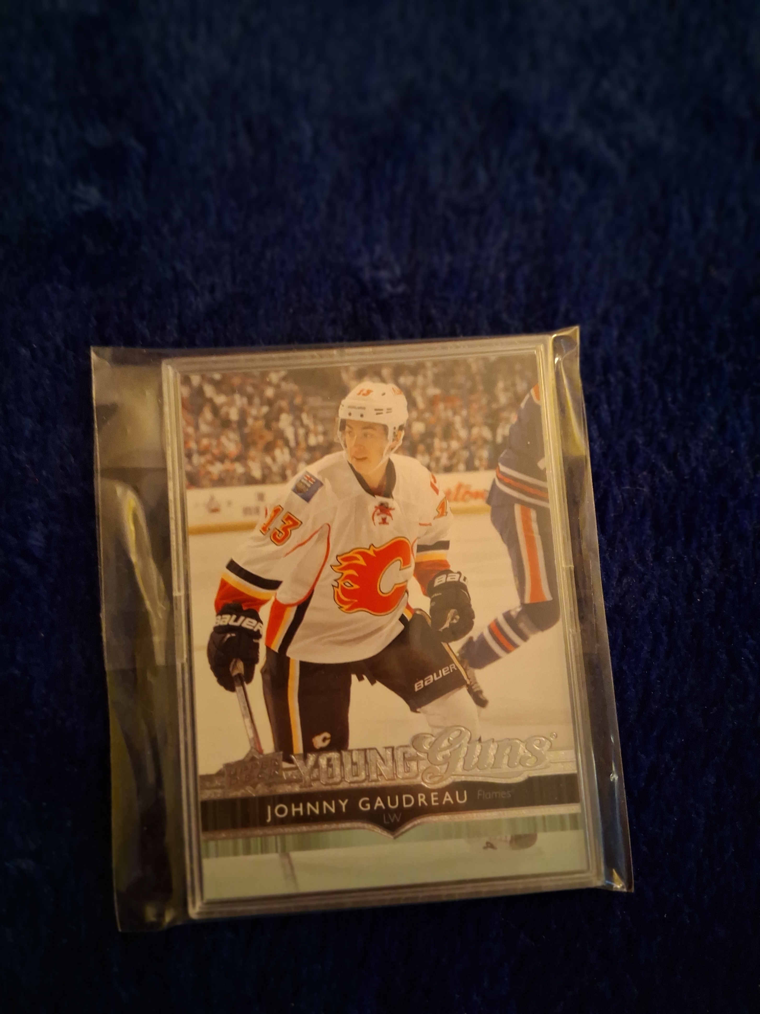 YOUNG GUNS HOCKEY CARDS - photo 2