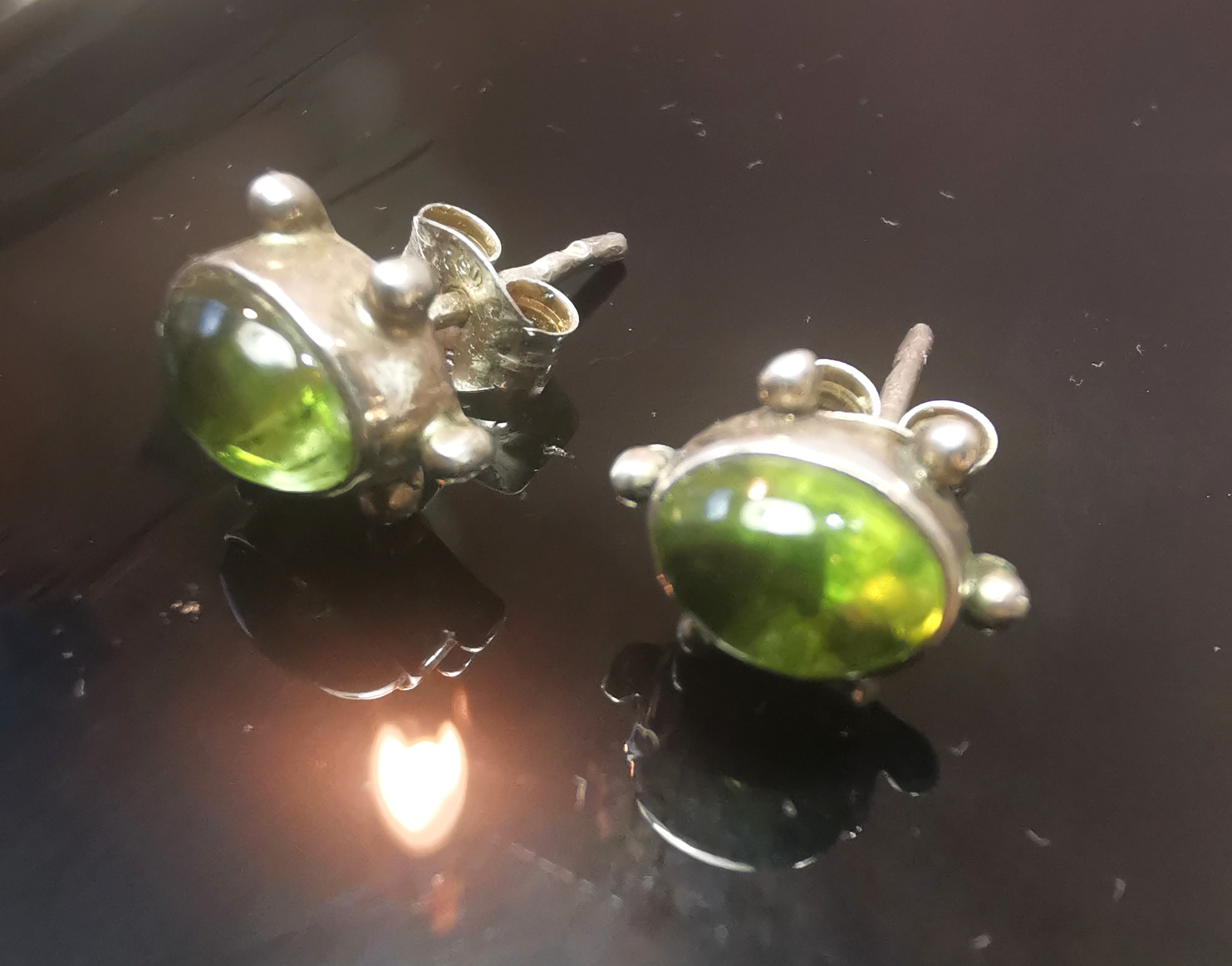 Circa 2000 Artisan Peridot Cabochon Stud Earrings 925 Sterling