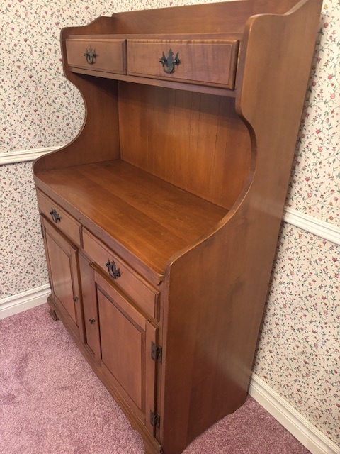 Solid Maple Colonial Dining Hutch & Buffet – Two Piece - photo 4