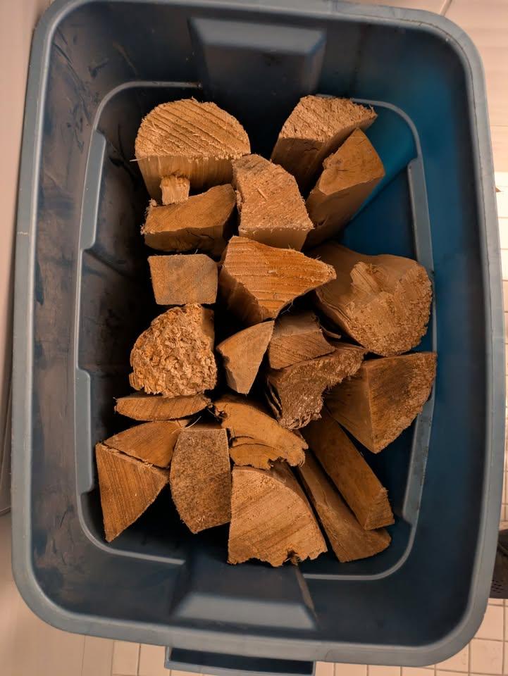 Fire wood - well aged - photo 2