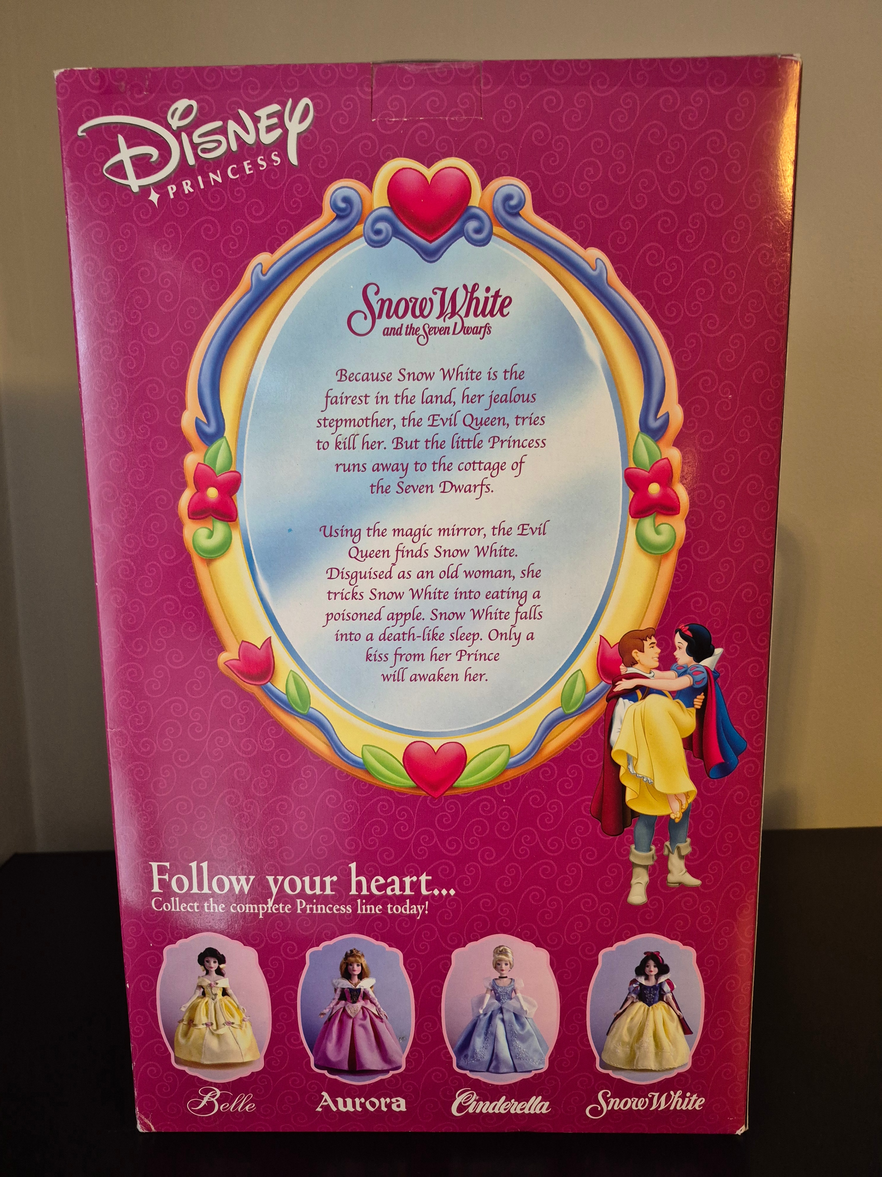 Snow White Porcelain Keepsake Doll - photo 2
