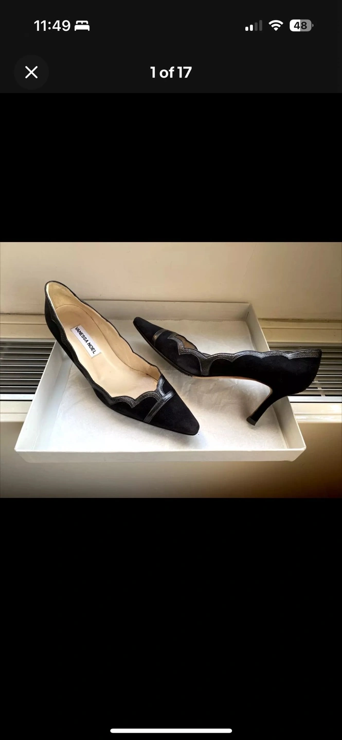 🥕 38 / 8 Vanessa Noel Black Suede Kitty Heels Italy