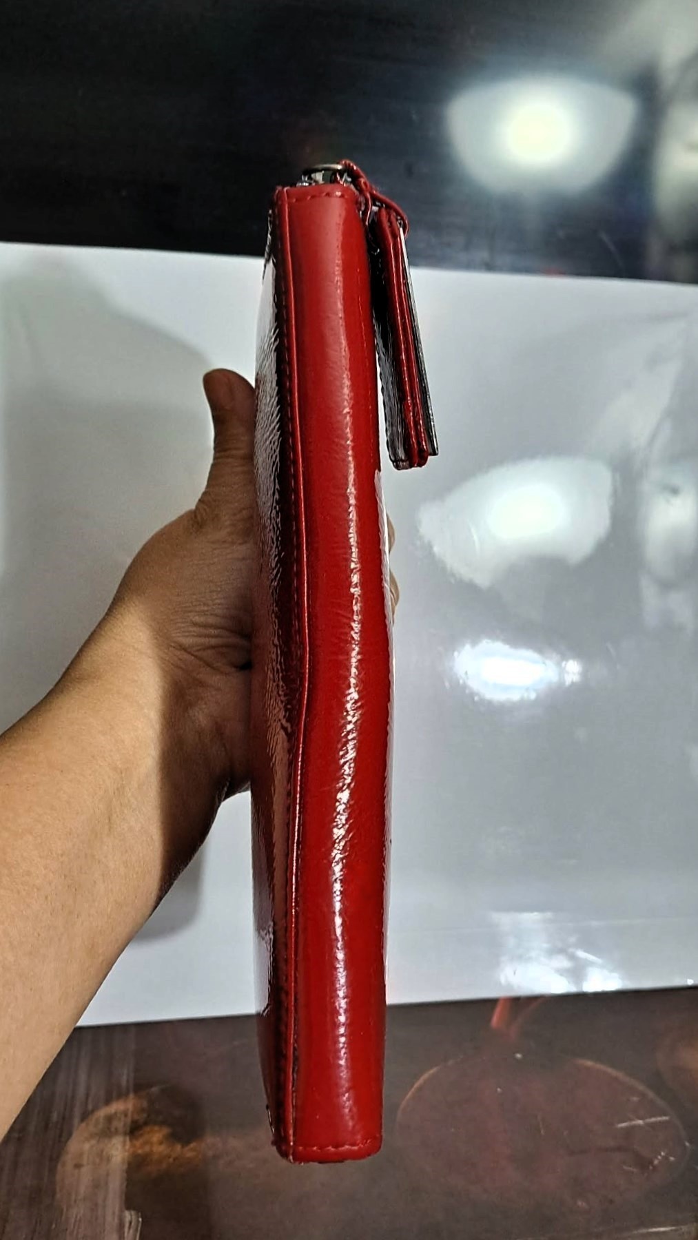 Kenneth Cole New York Patent Leather Zip-Around Wallet Like New🧡 - photo 5