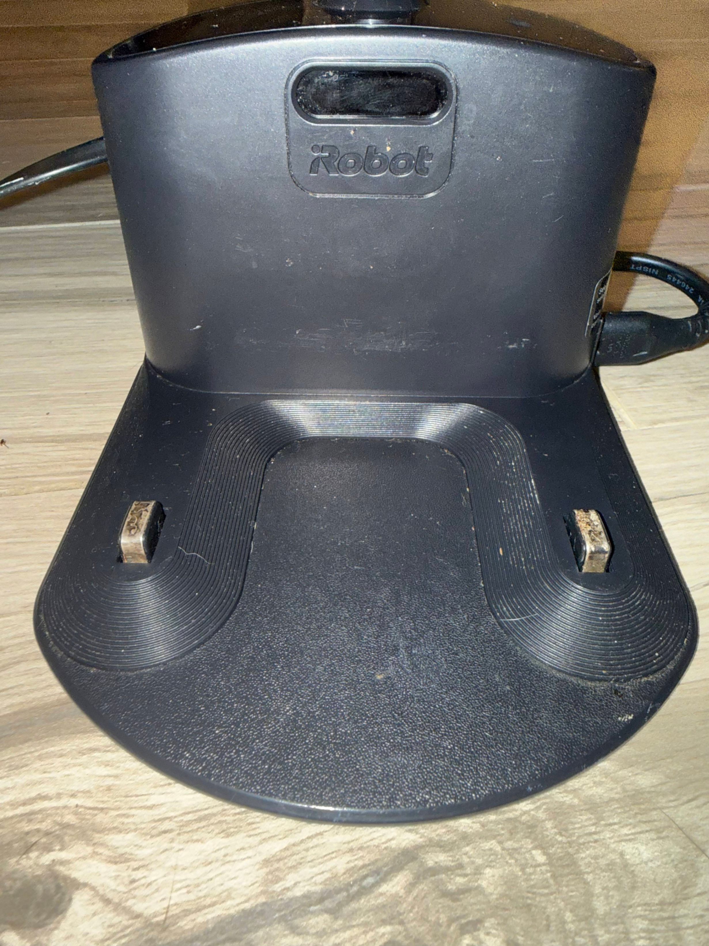 iRobot Roomba e5 - Your Floor Won't Clean Itself. Roomba e5 - photo 3