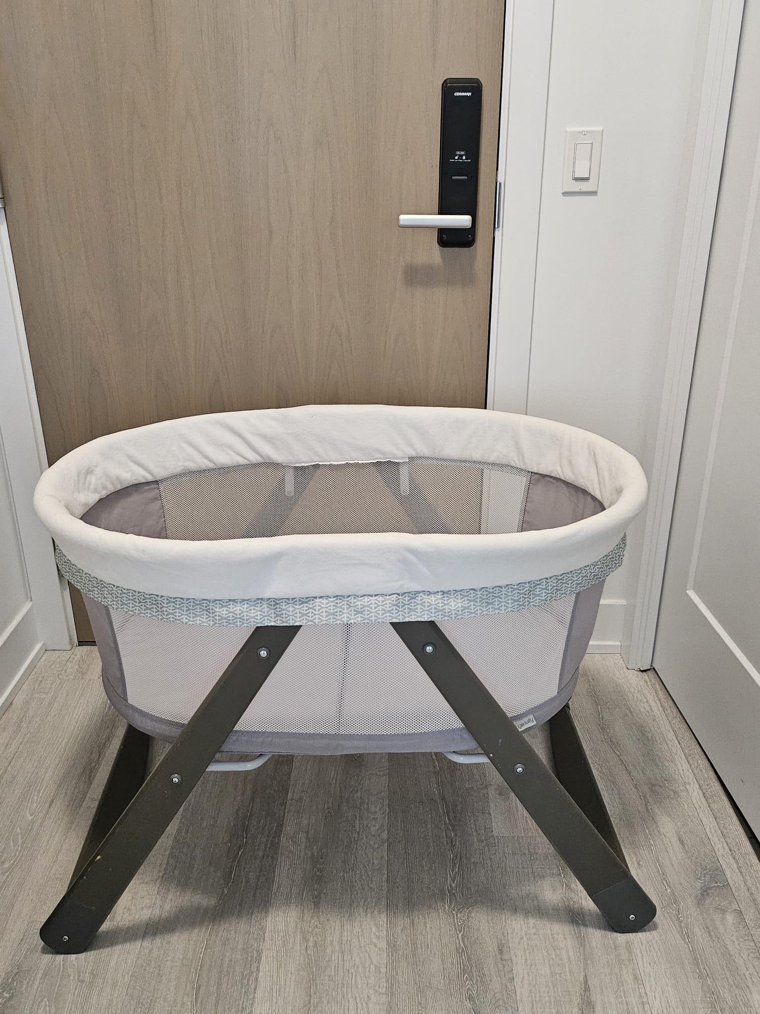 baby bassinet Ingenuity