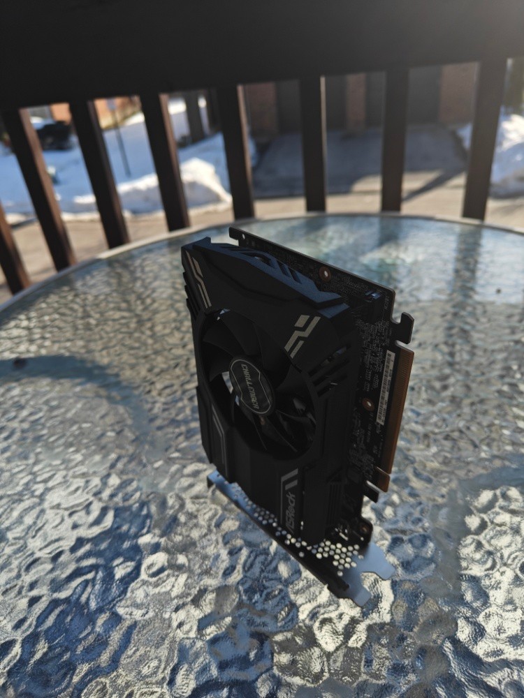 Radeon RX 6400 ASRock Challenger ITX 4GB (Like New) - photo 3