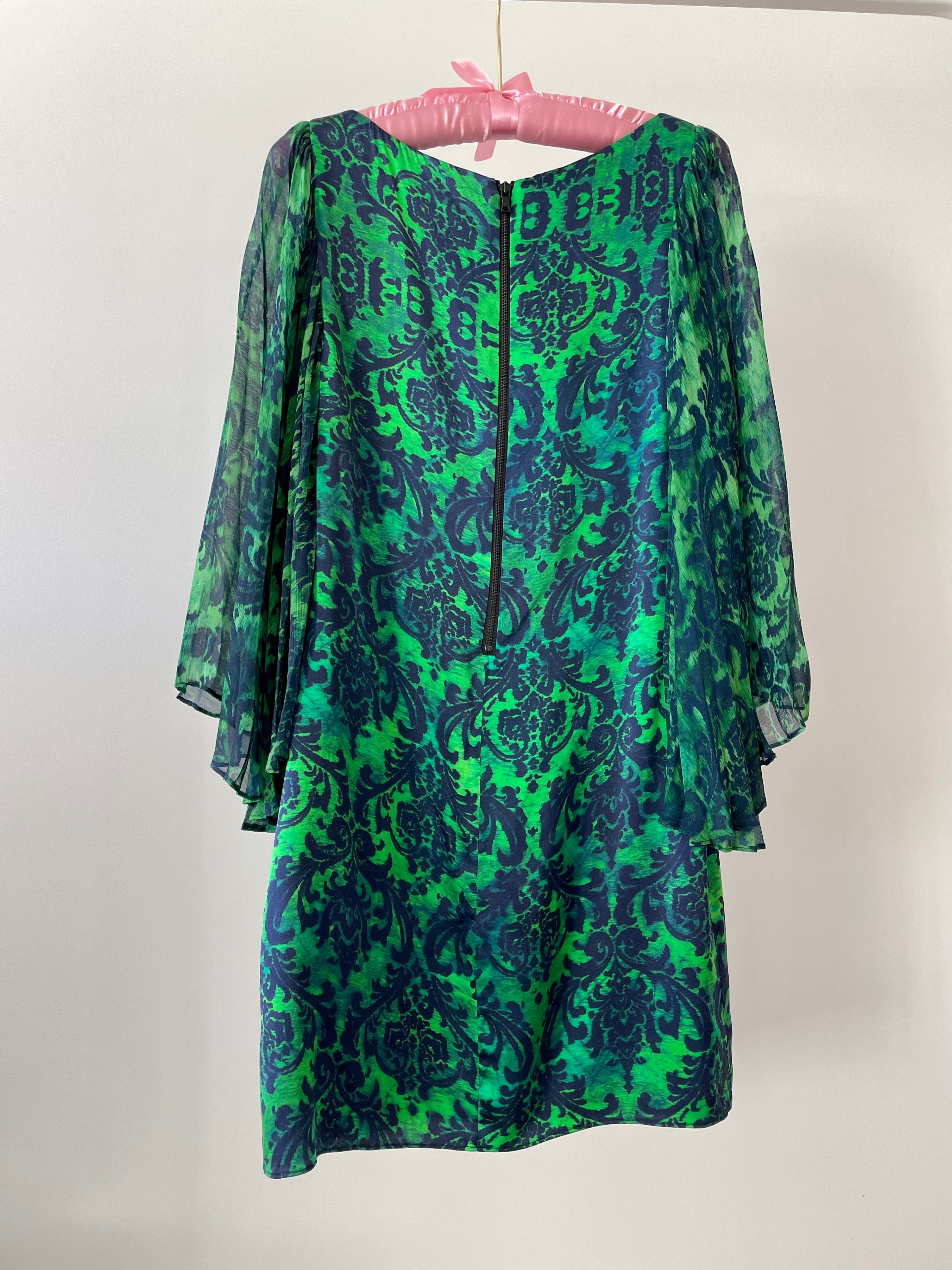 Alice Olivia Silk Statement Sleeve Dress – XS – Good Condition - photo 2