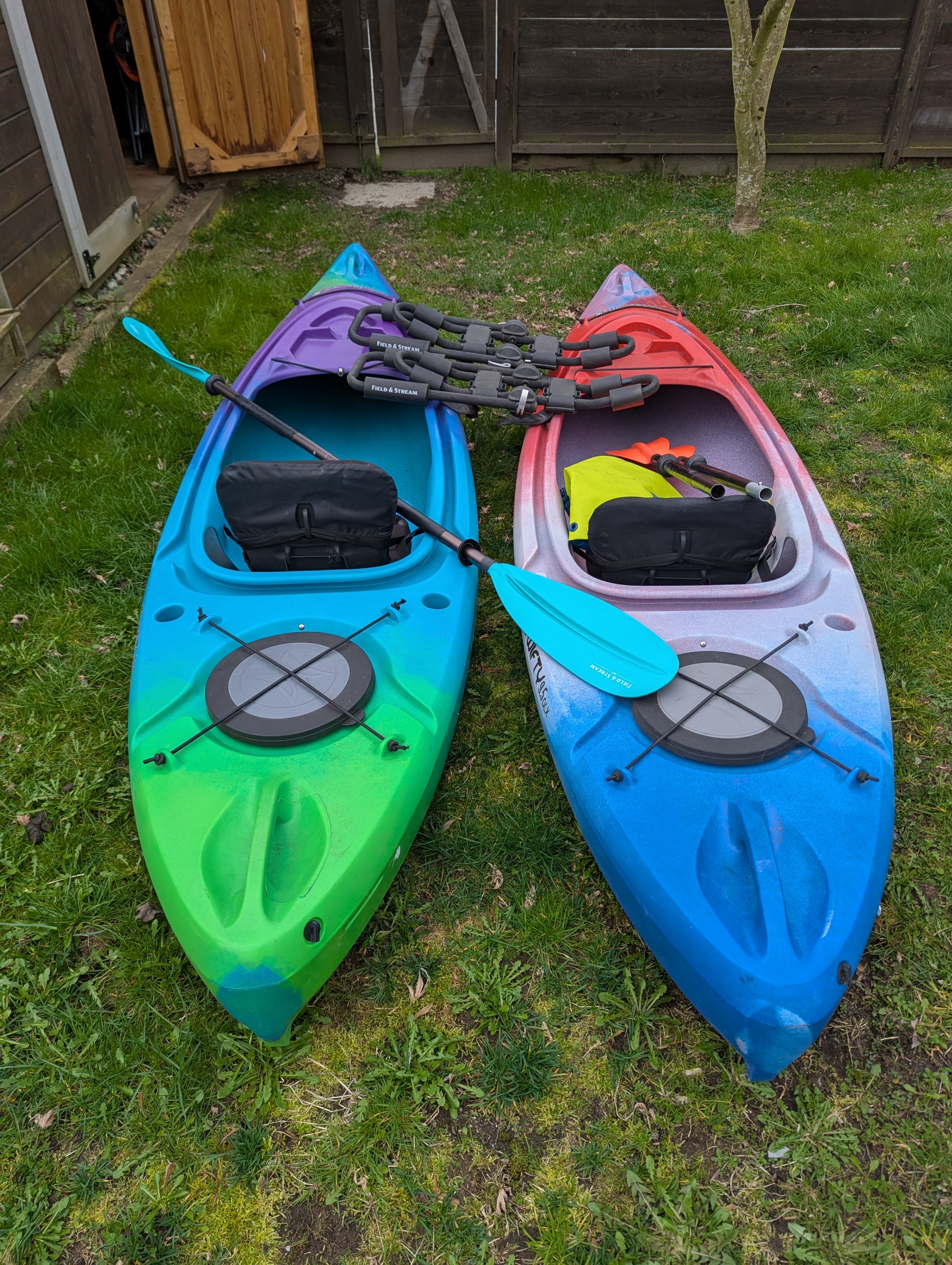 Complete Kayak setup w/ paddles and dry bags. - photo 5