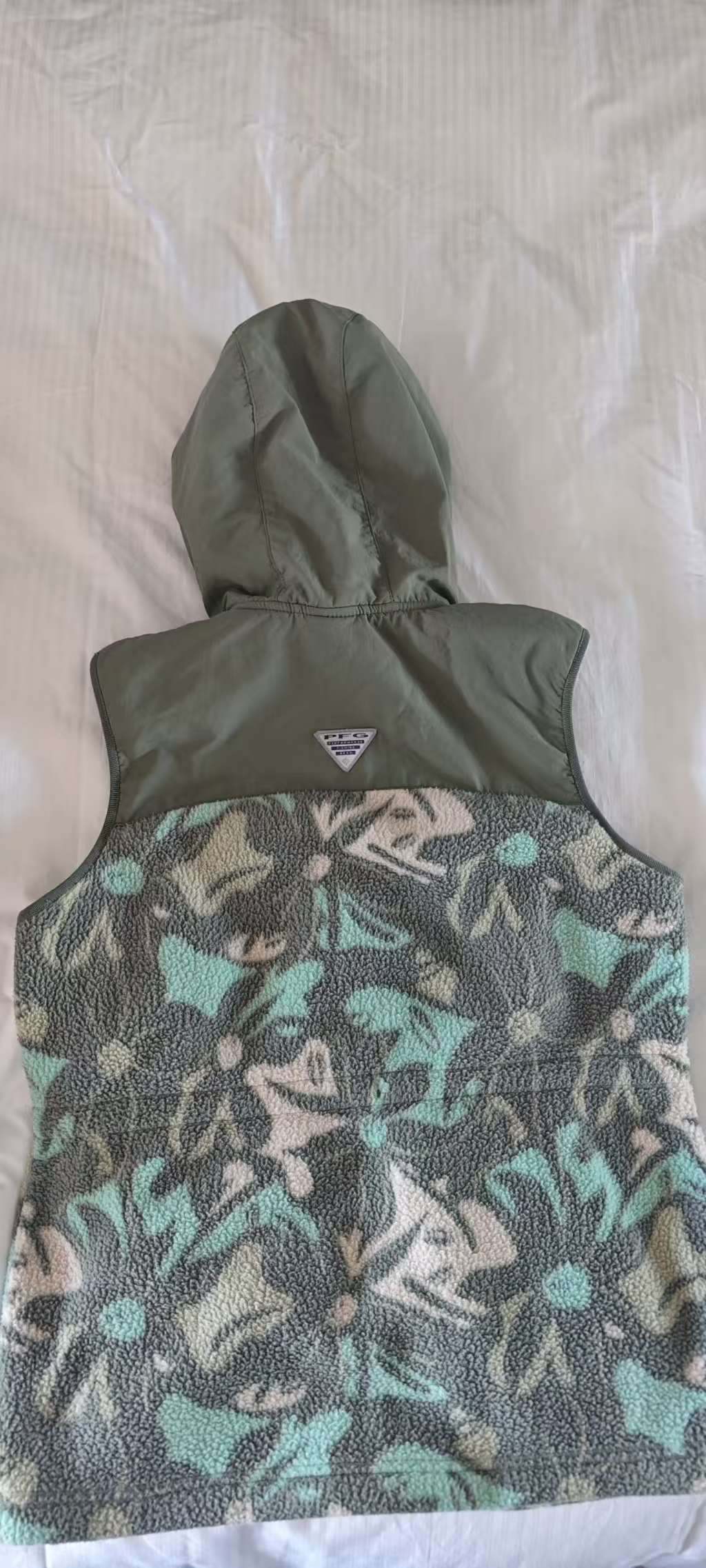 Title：Columbia Camo Fleece Vest - Like New - photo 3