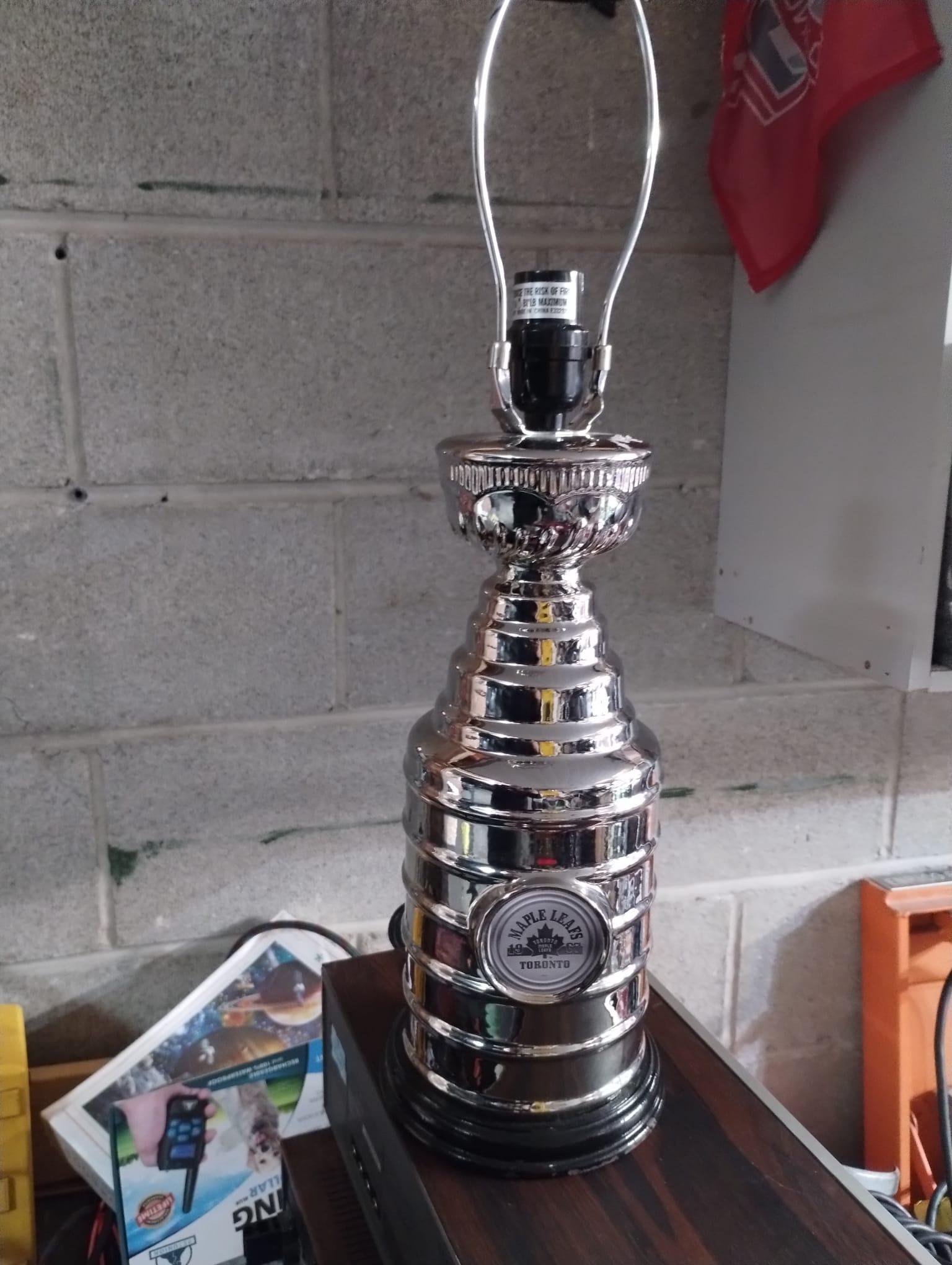 1967 Toronto Maple Leafs Reproduction Stanley Cup Desk Lamp - photo 4