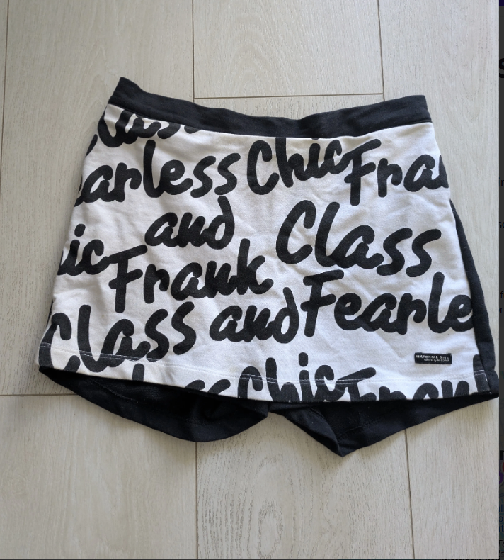 Graphic Mini Skort - Size XS