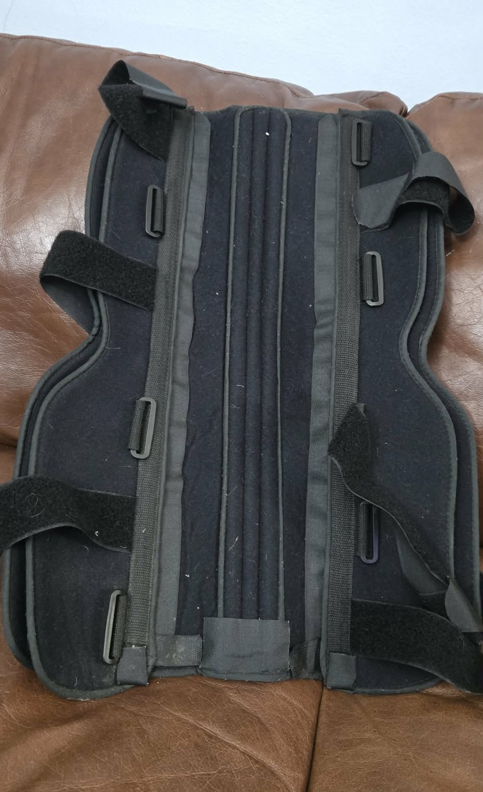 Knee Immobilizing Leg Splint - Good Used Condition - photo 3