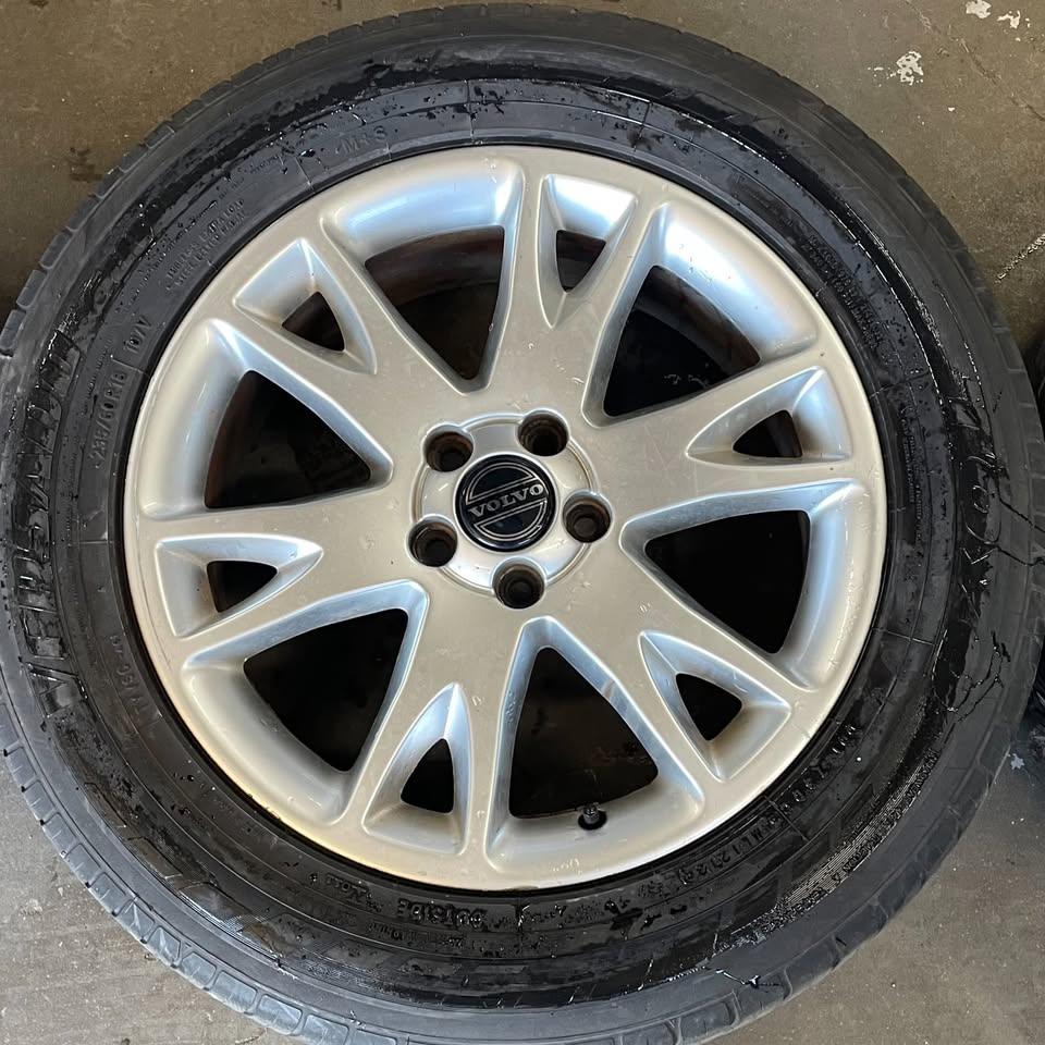 18 INCH VOLVO WHEEL&TIRE PACKAGE - photo 3