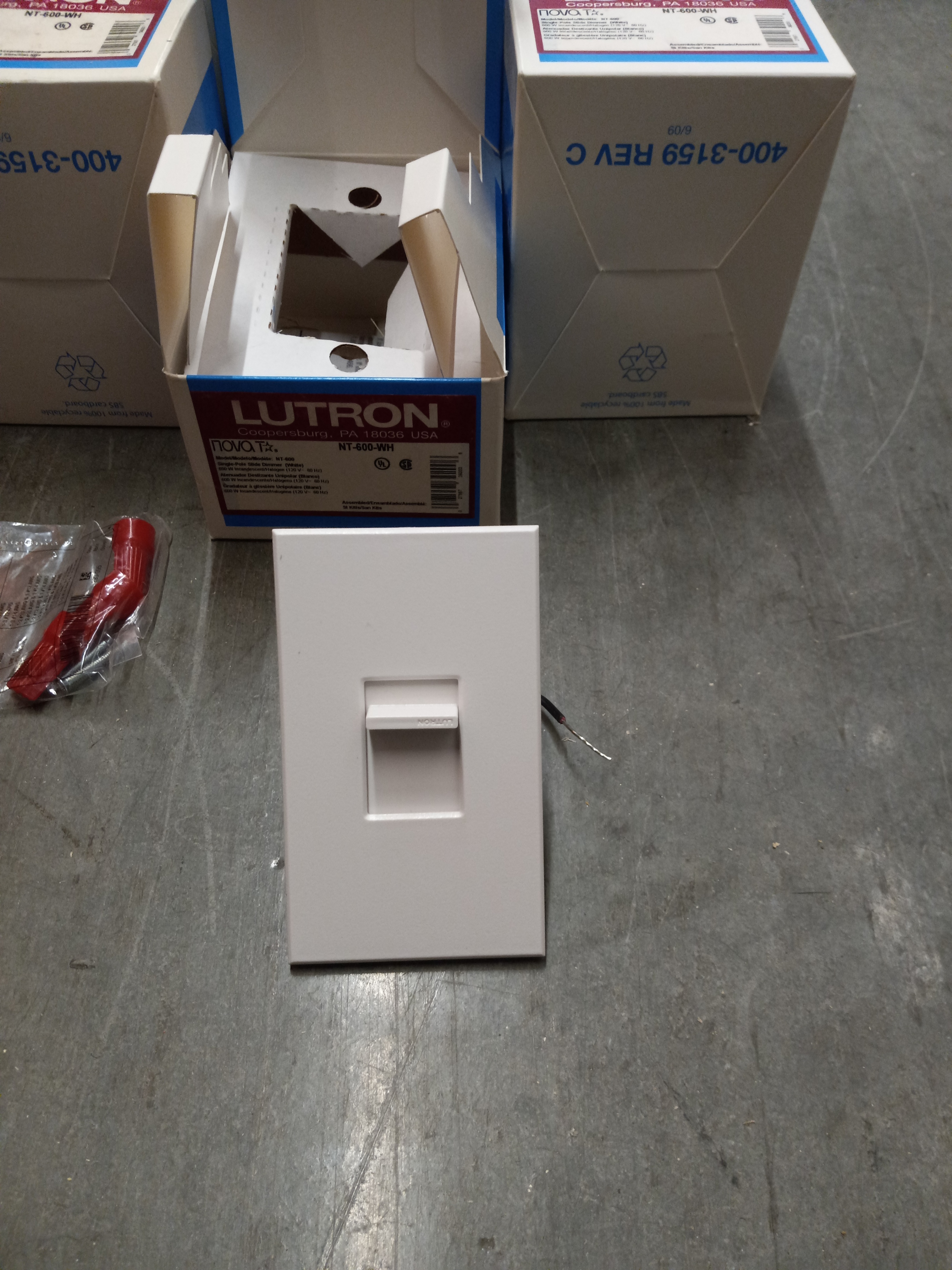 Lutron NT-600 Single-pole Slide Dimmer - photo 4