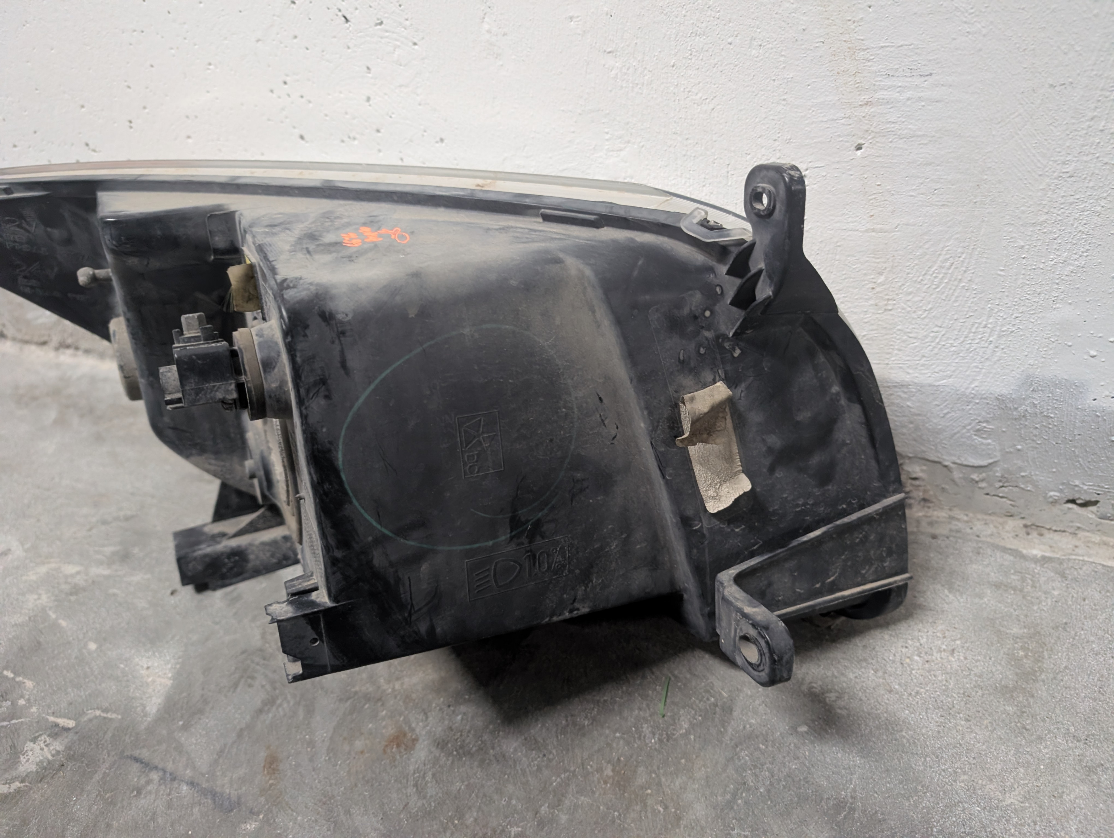 Dodge Caliber Headlight Assembly Driver Side - photo 5