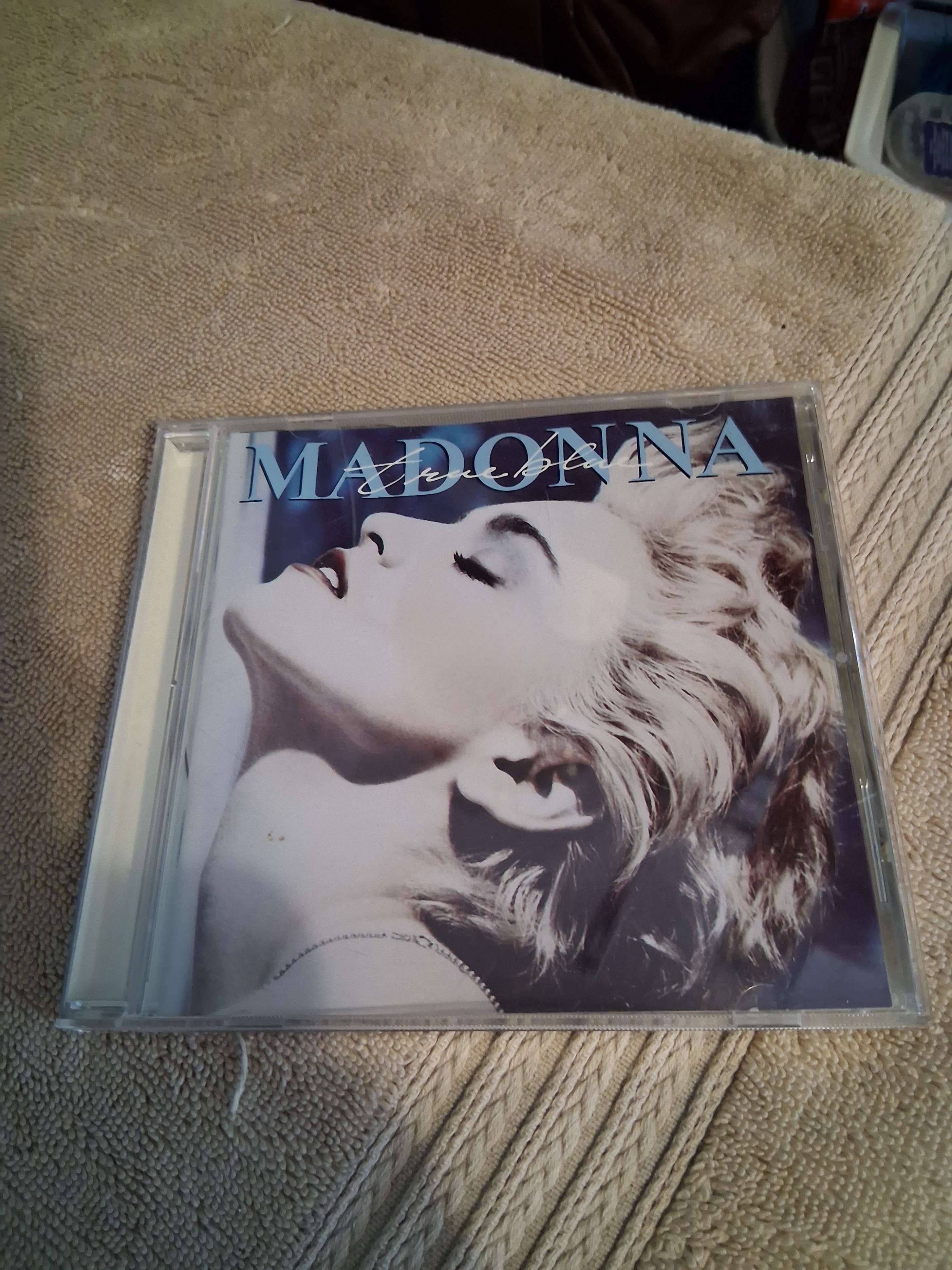 MADONNA AND BEATLES CD'S - photo 3