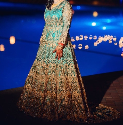 Beautiful Teal/Turquoise Golden Reception Gown - photo 2