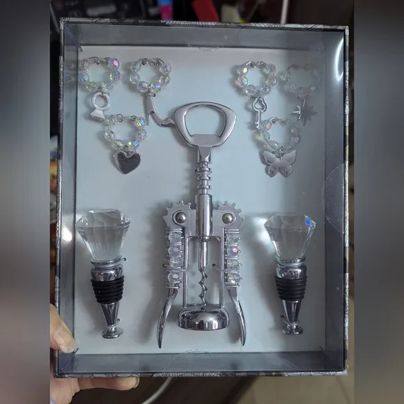 Wild Eye Designs Wine Accessory Set - New