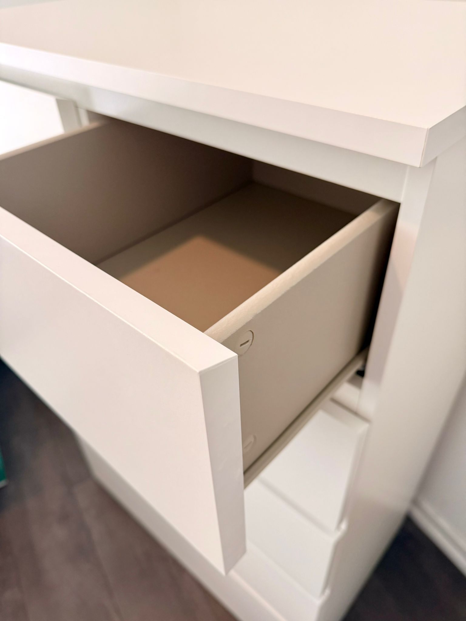 IKEA MALM 6-Drawer Dresser (White) - photo 4