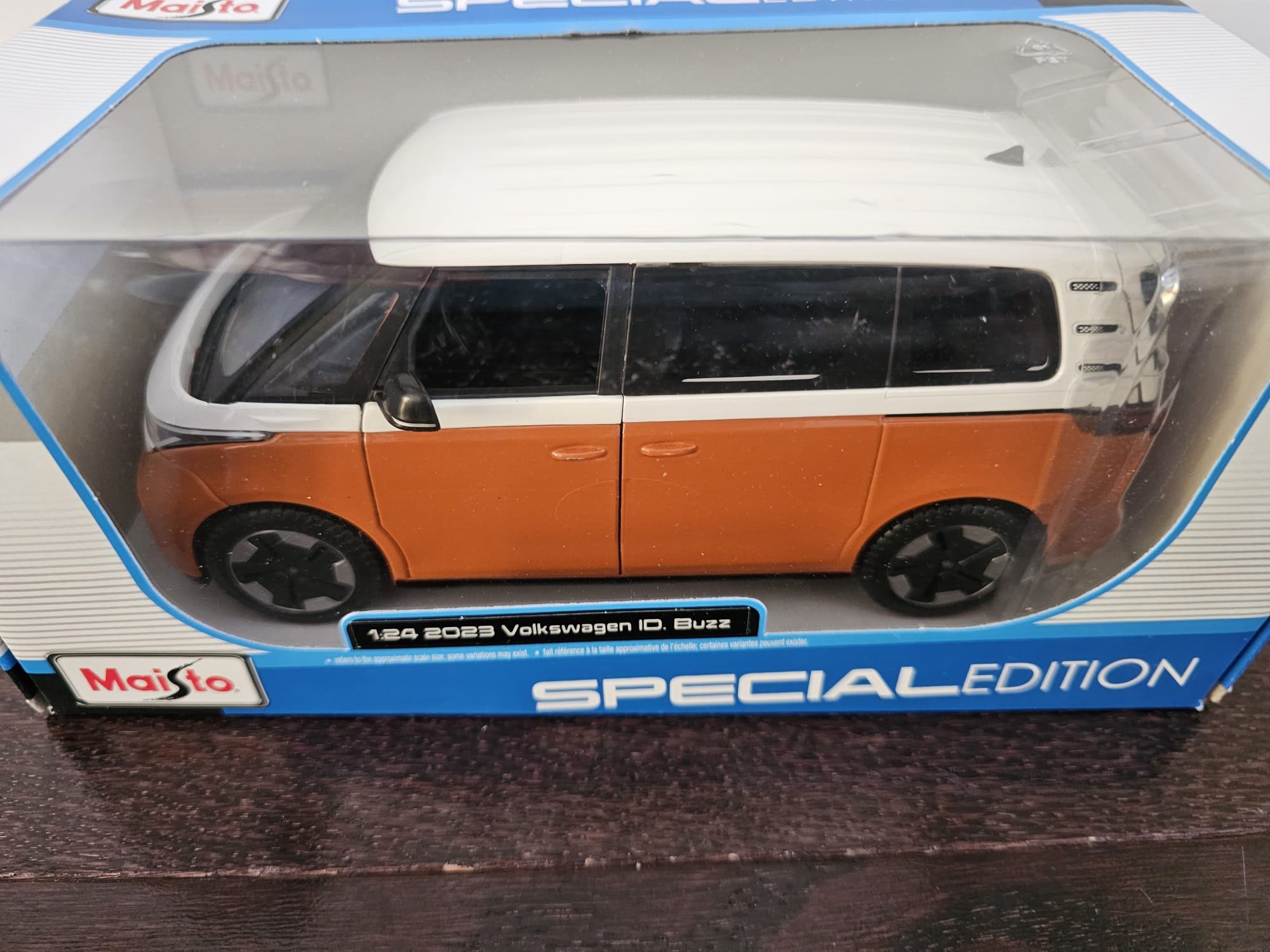 1:24 Model Car - VW ID.BUZZ - photo 3