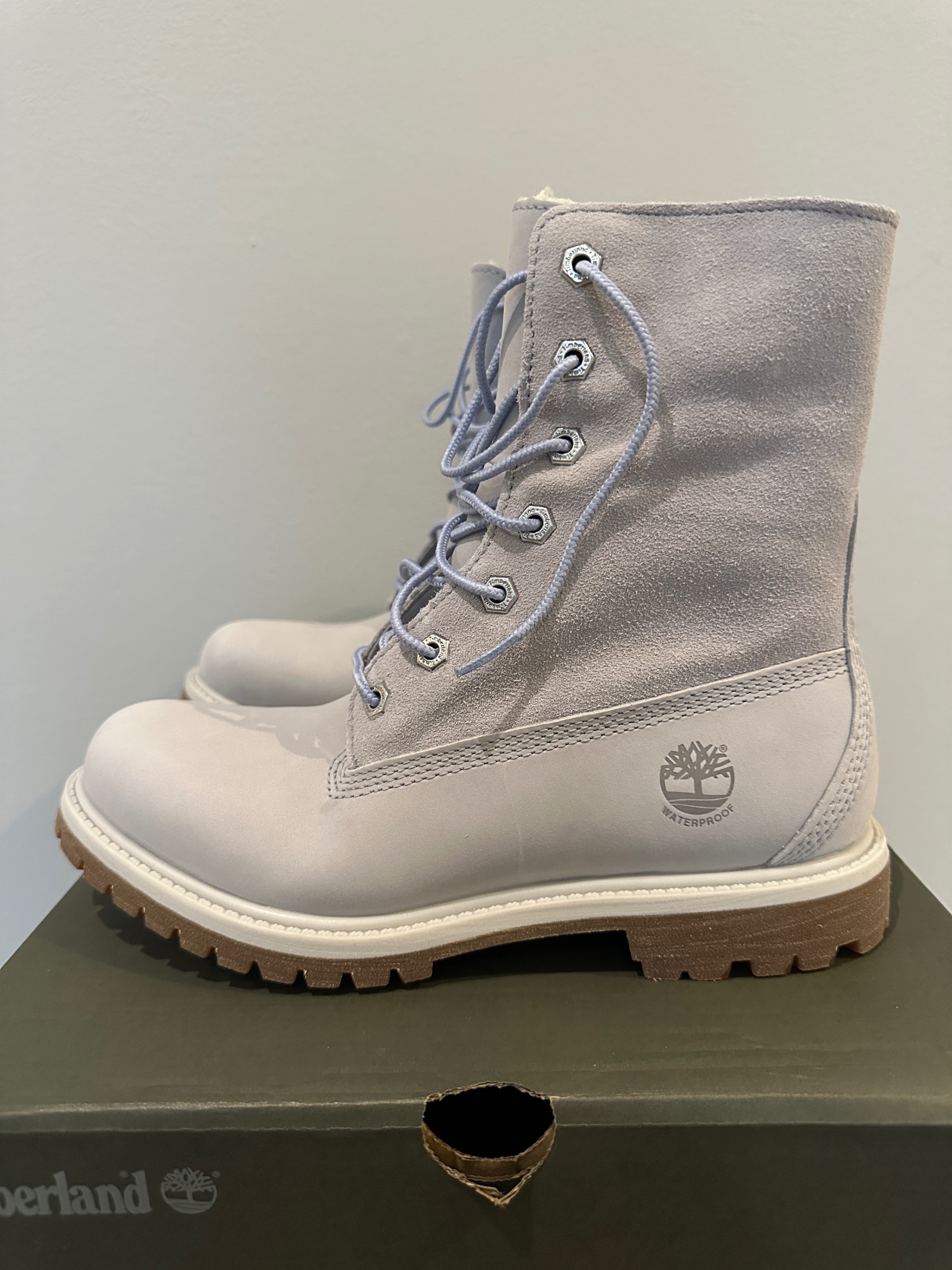 Women’s 6.5 Timberland Fold Down Boots - New - photo 3