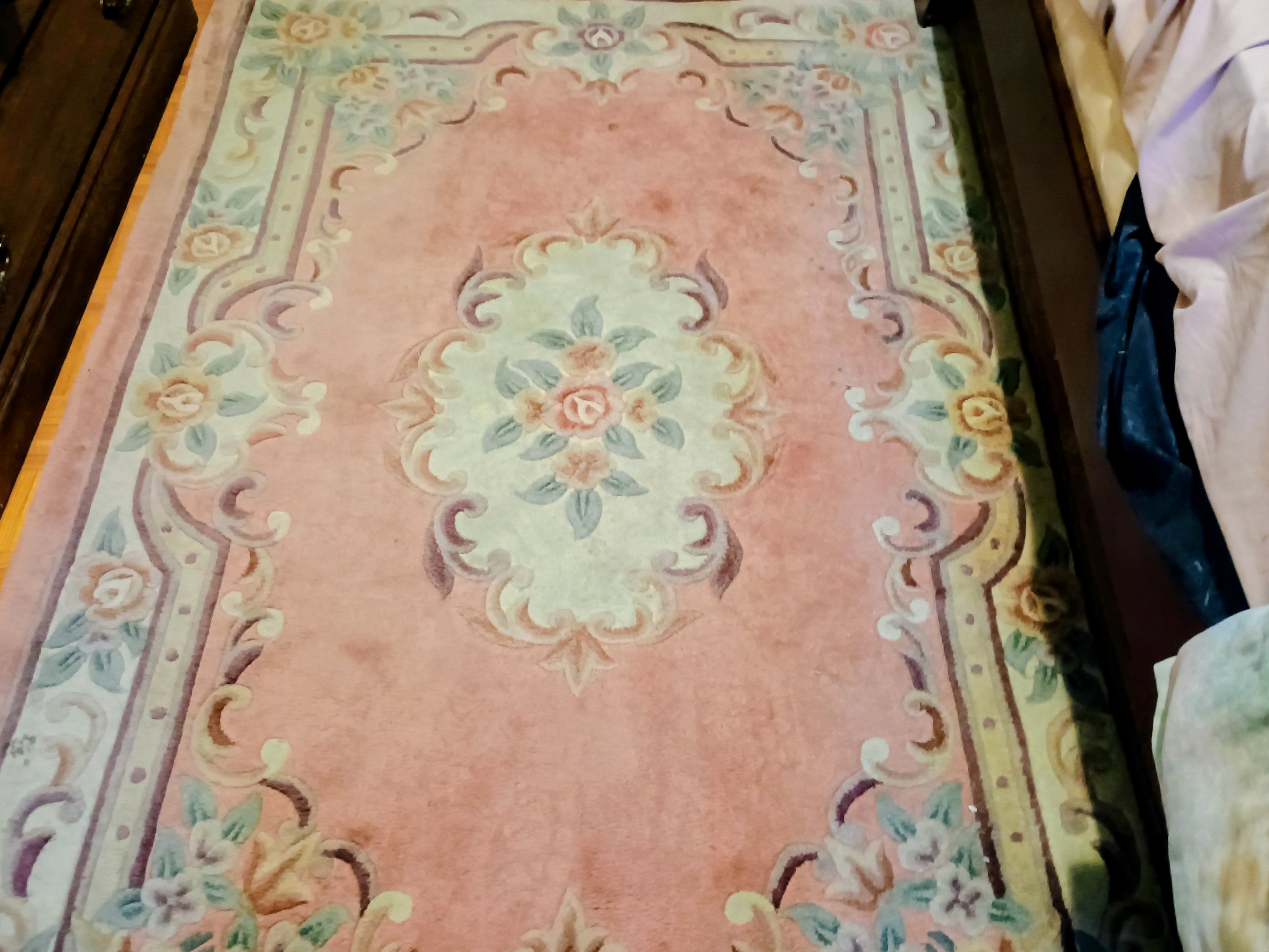 4 Area Rugs