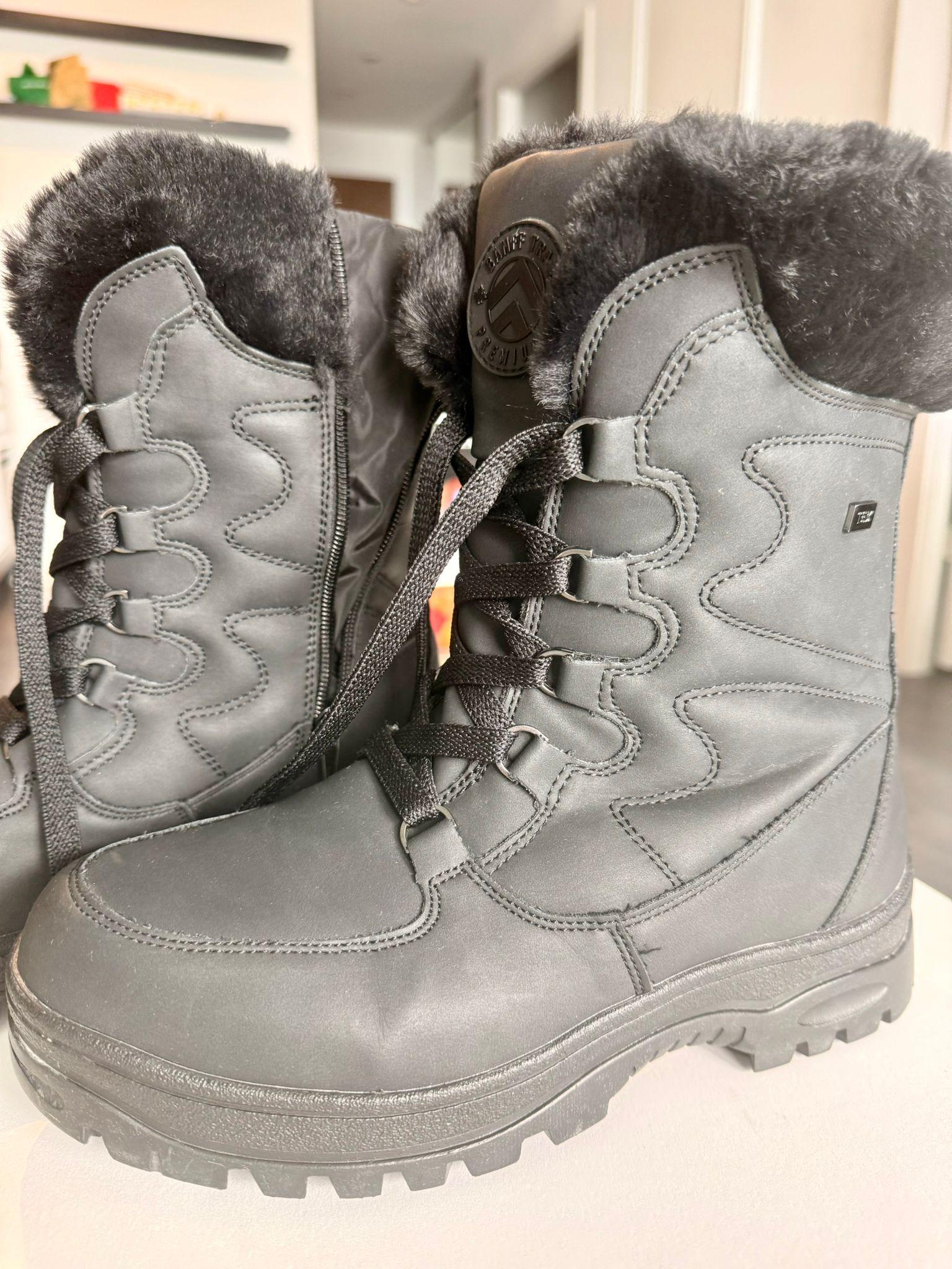 Banff Trail Waterproof Boots - Size 8 - photo 3