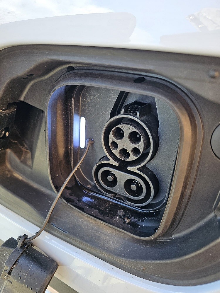 Brand New: Supercharger to CCS1 Adapter - photo 2