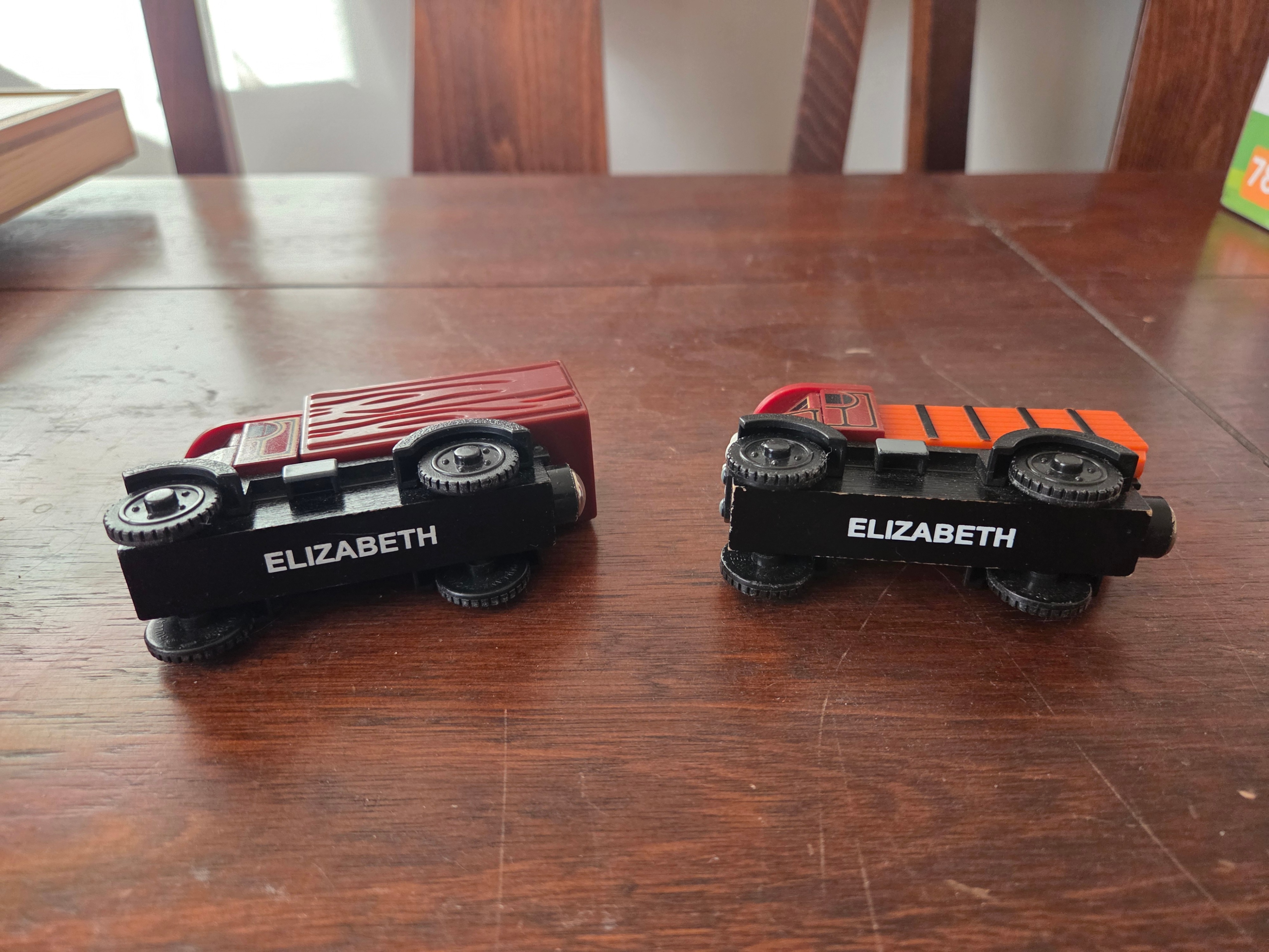 Ilizabeth x 2  from Thomas & Friends - photo 2