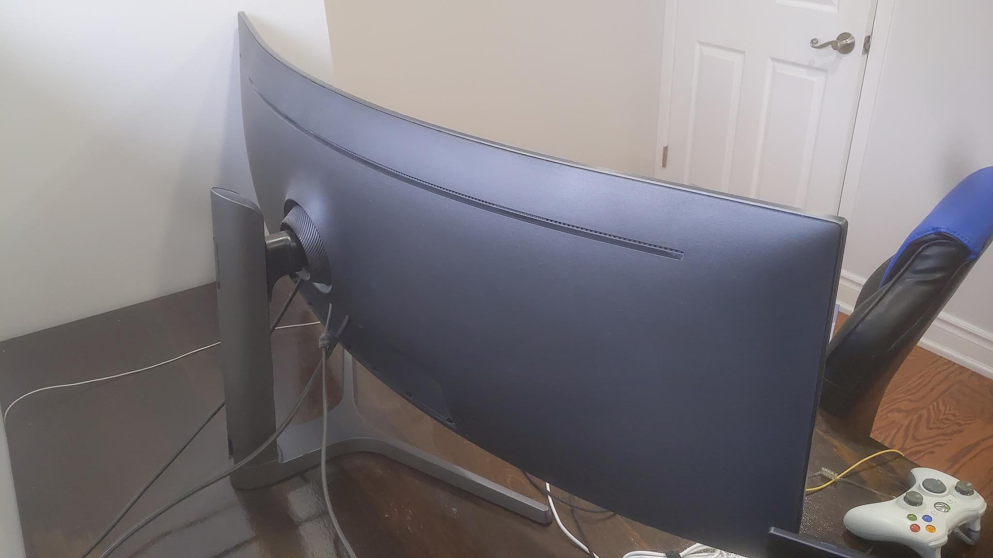 Samsung Odyssey CRG9 49" Super Ultrawide Monitor - photo 3