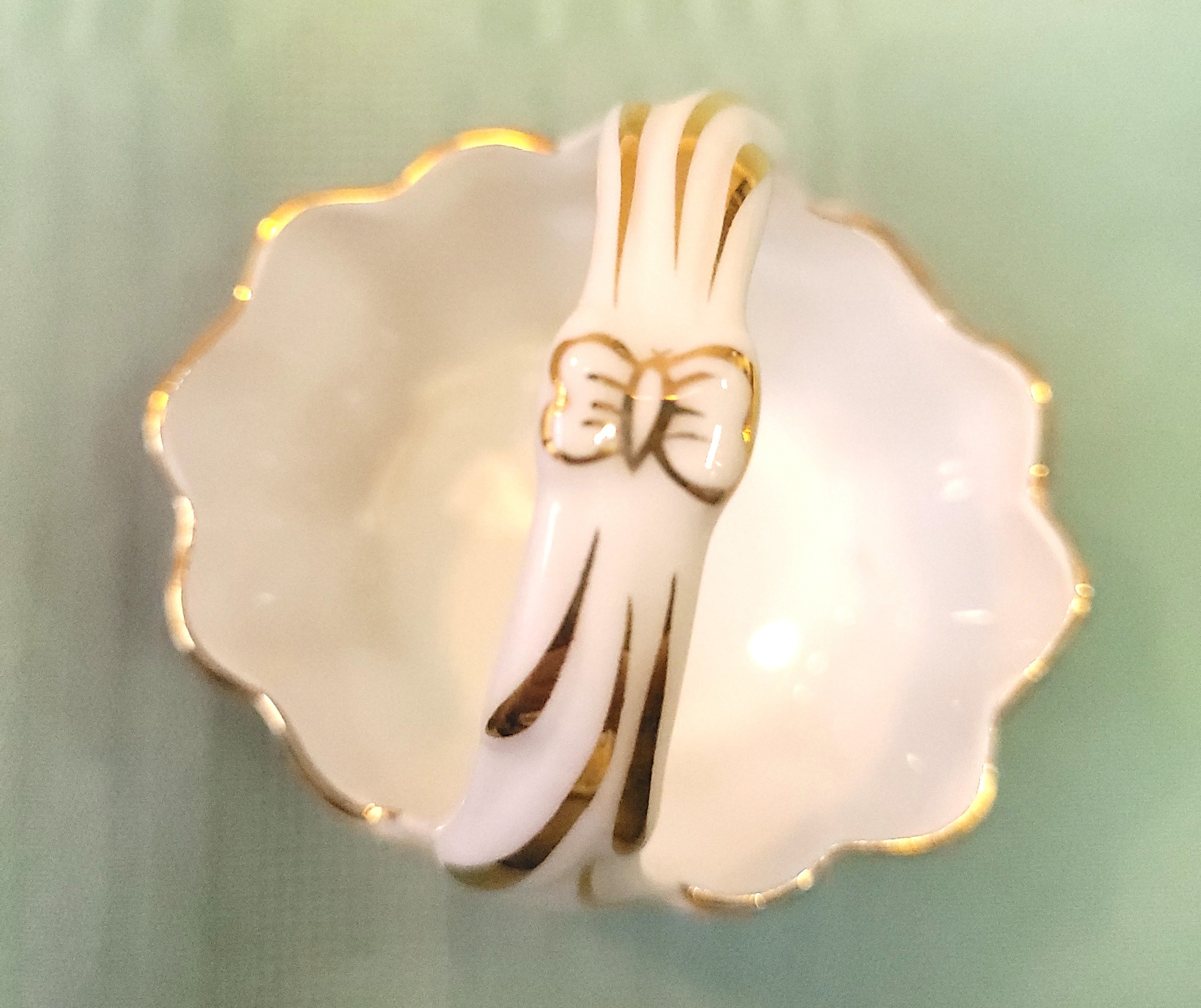 1950s Chintz Floral Basket Gold Gilt Bow Handle Rose 3" Scallope - photo 3