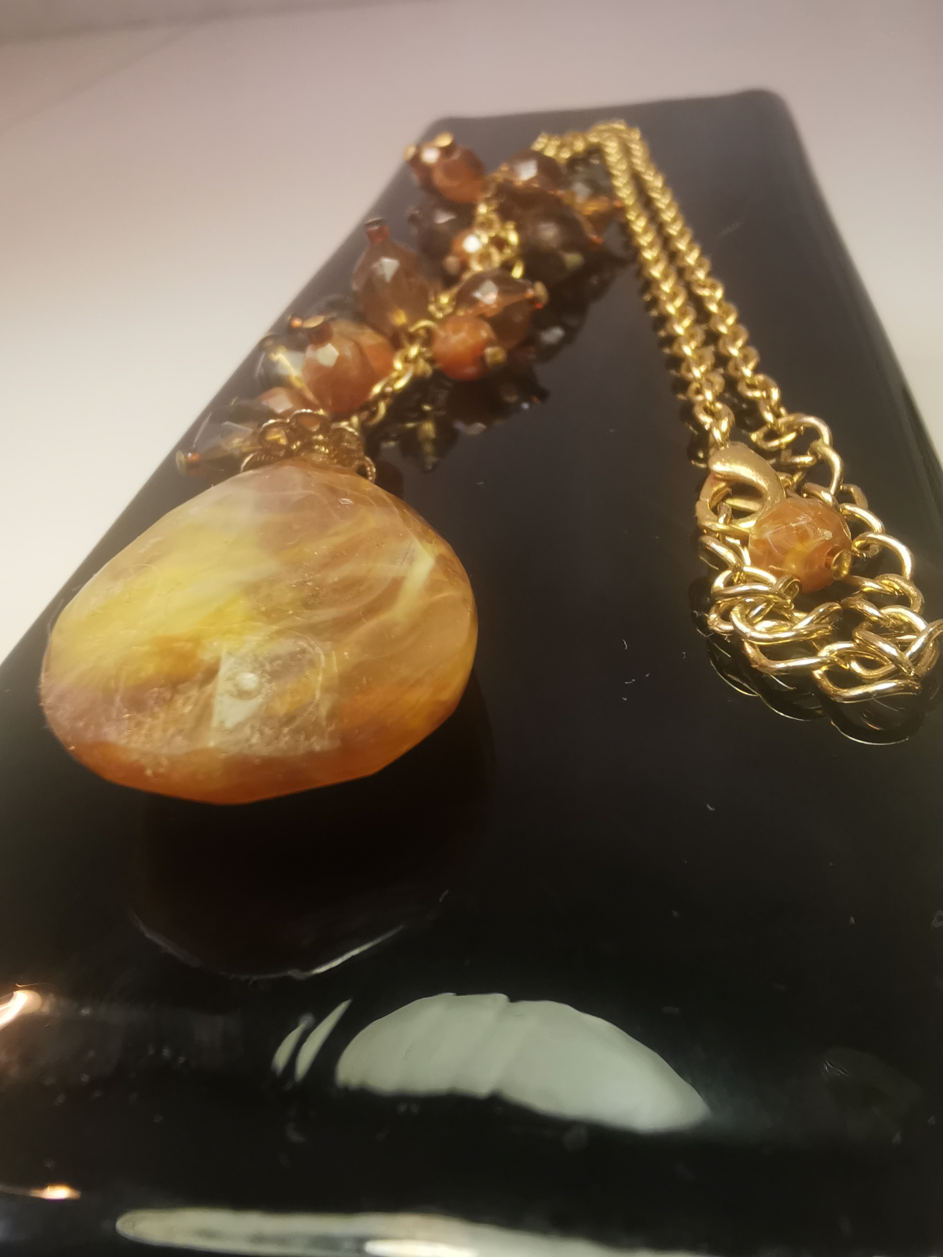 Circa 1970 Faux Amber Teardrop Pendant Necklace Cluster Bead 25" - photo 3