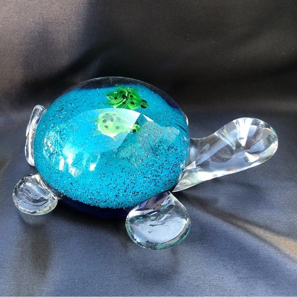 Hand Blown Glass Turtle Paperweight With Babies Inside - photo 5
