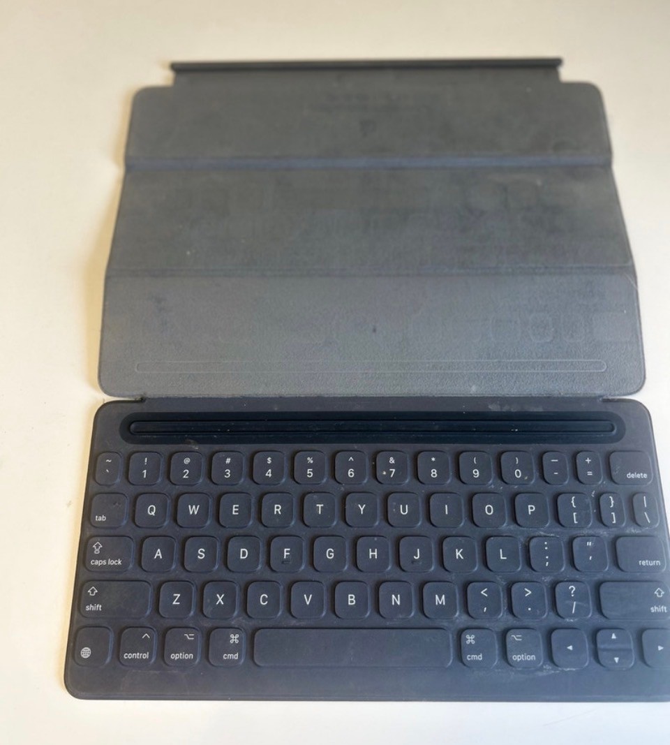 Apple Smart Keyboard
