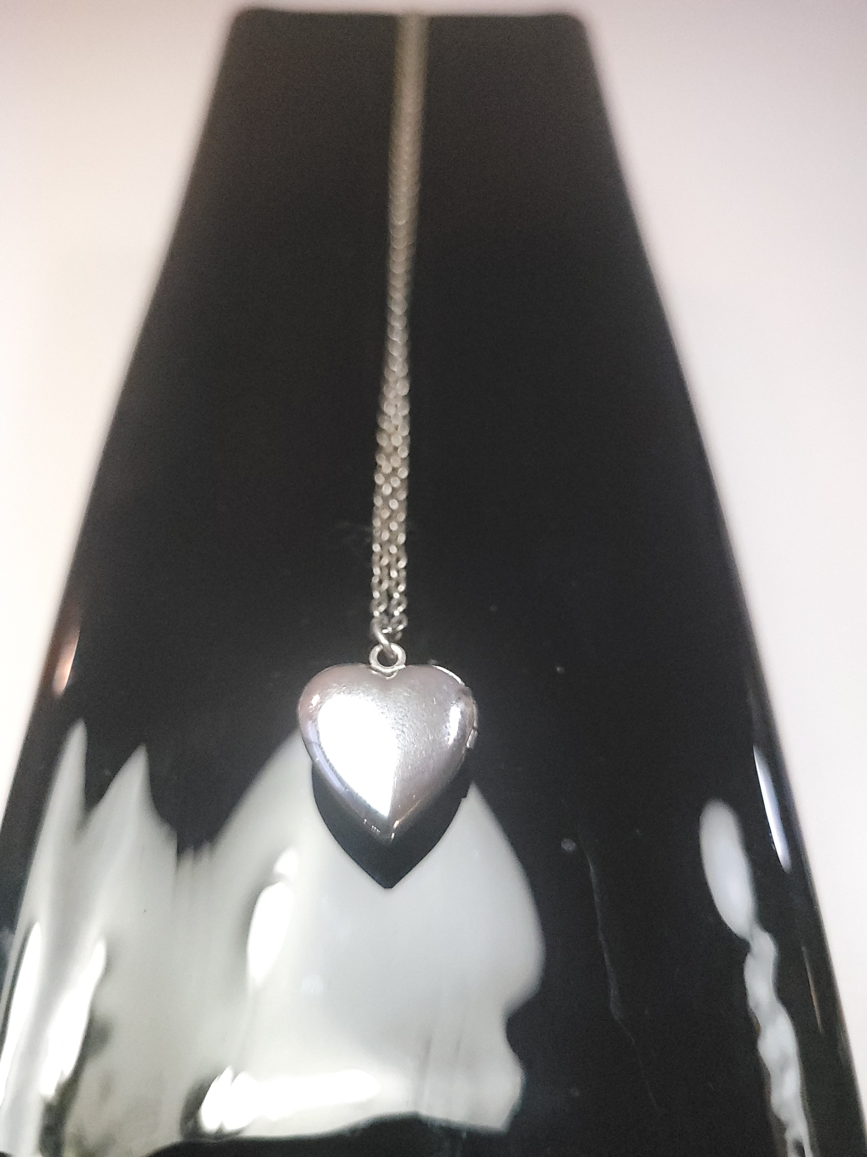1970s Silver Tone Heart Locket Necklace Faux Opal Cabochon 18.5" - photo 5