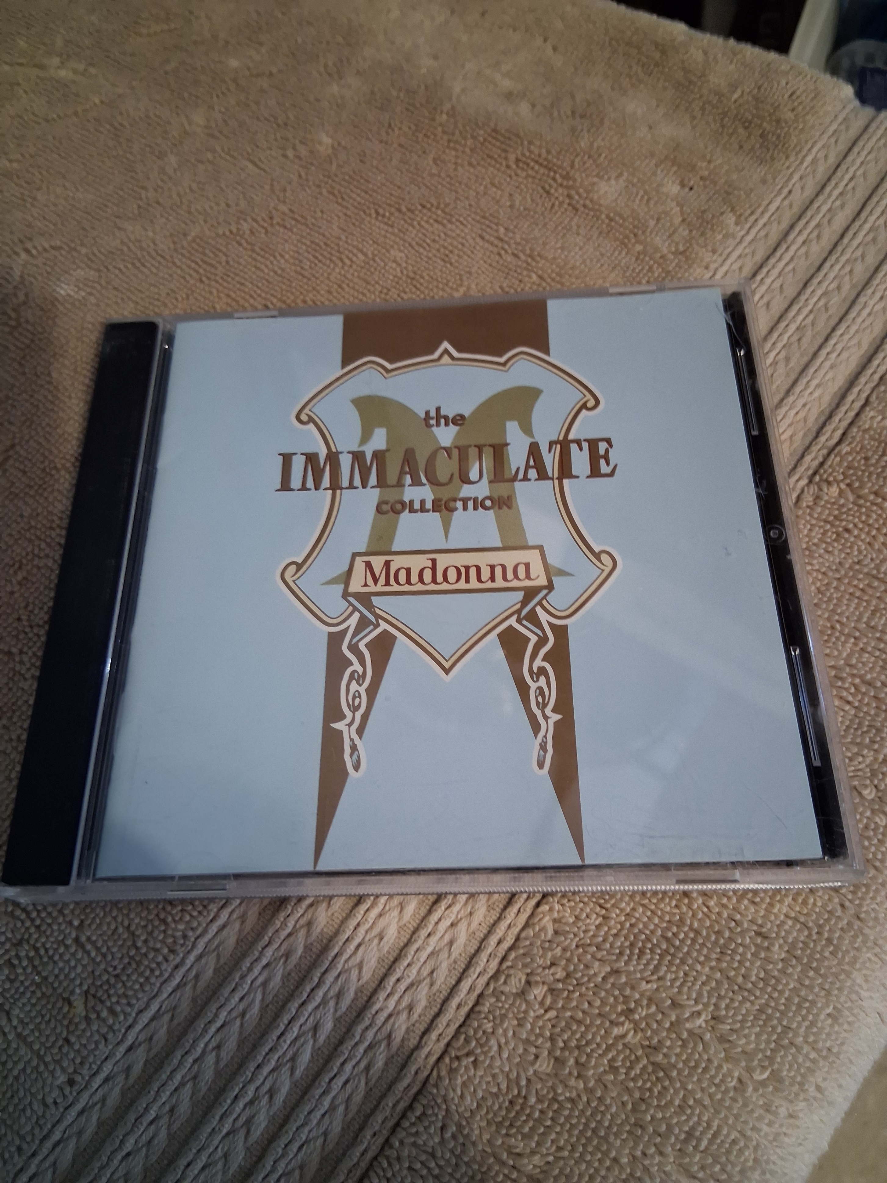 MADONNA AND BEATLES CD'S - photo 5