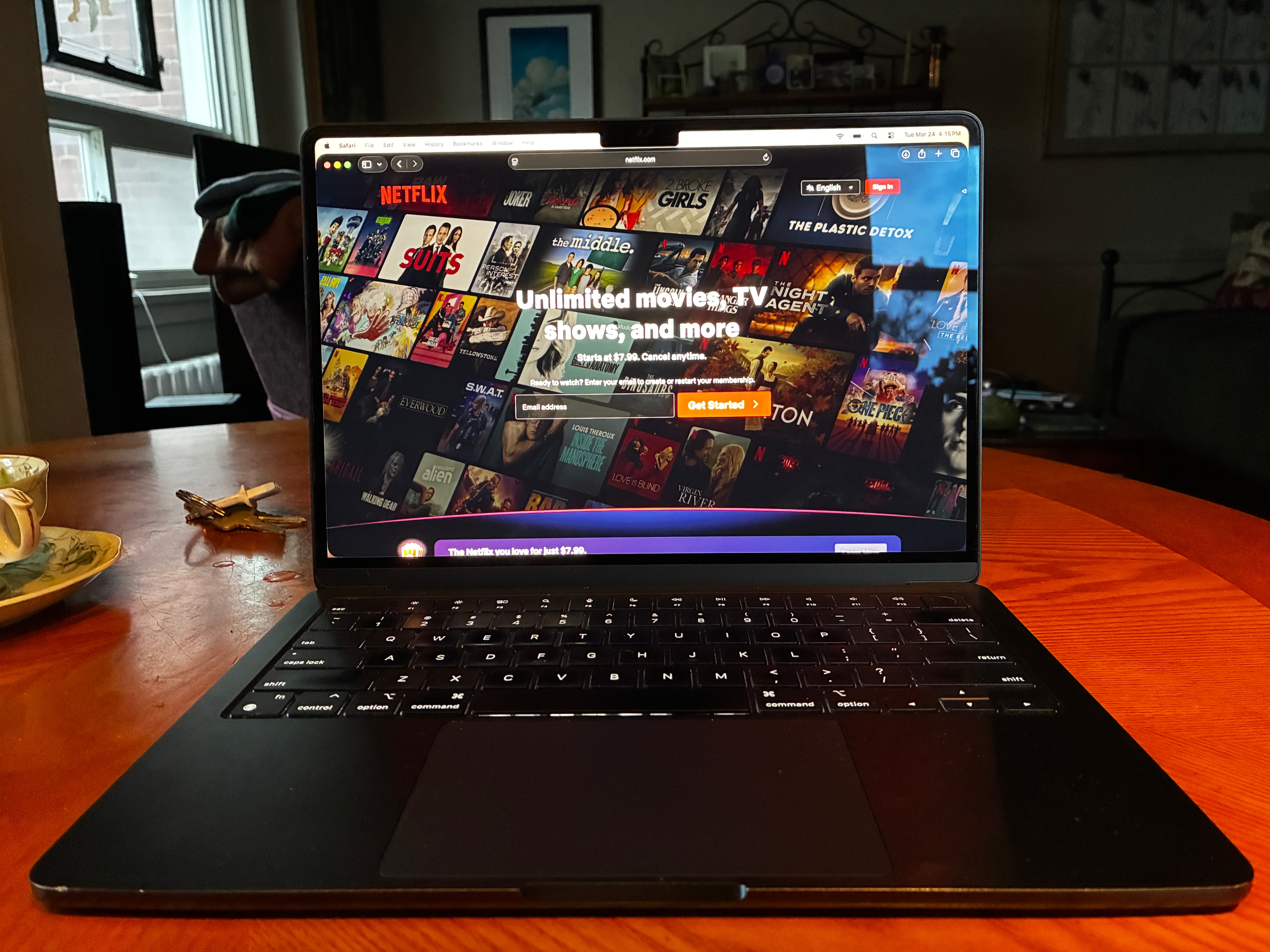 Apple MacBook Air M2 BONUS SOFTWARE!!