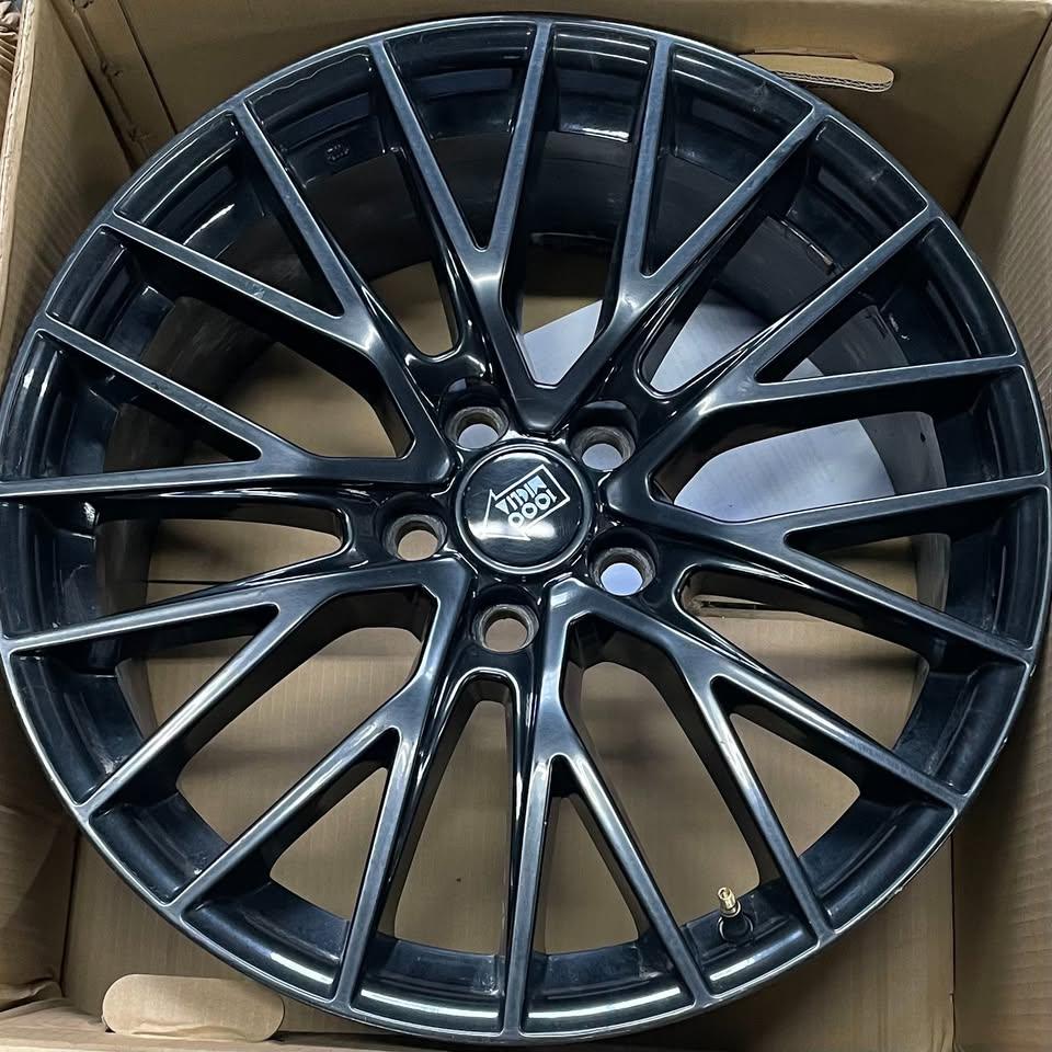 WHEELS CAME OFF OF A RANGE ROVER - photo 5