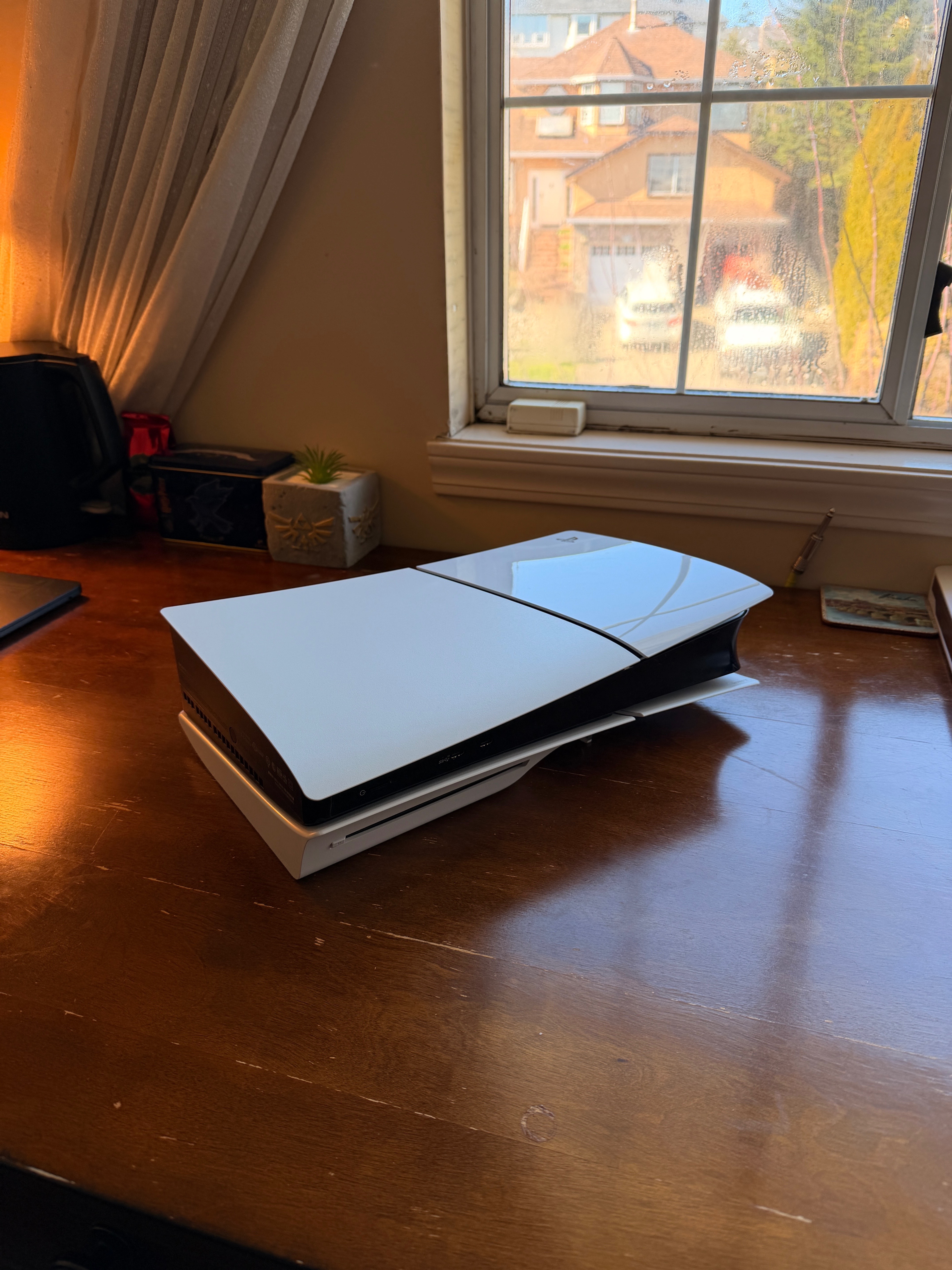 PS5 Slim 1TB w/Disk Reader - photo 2