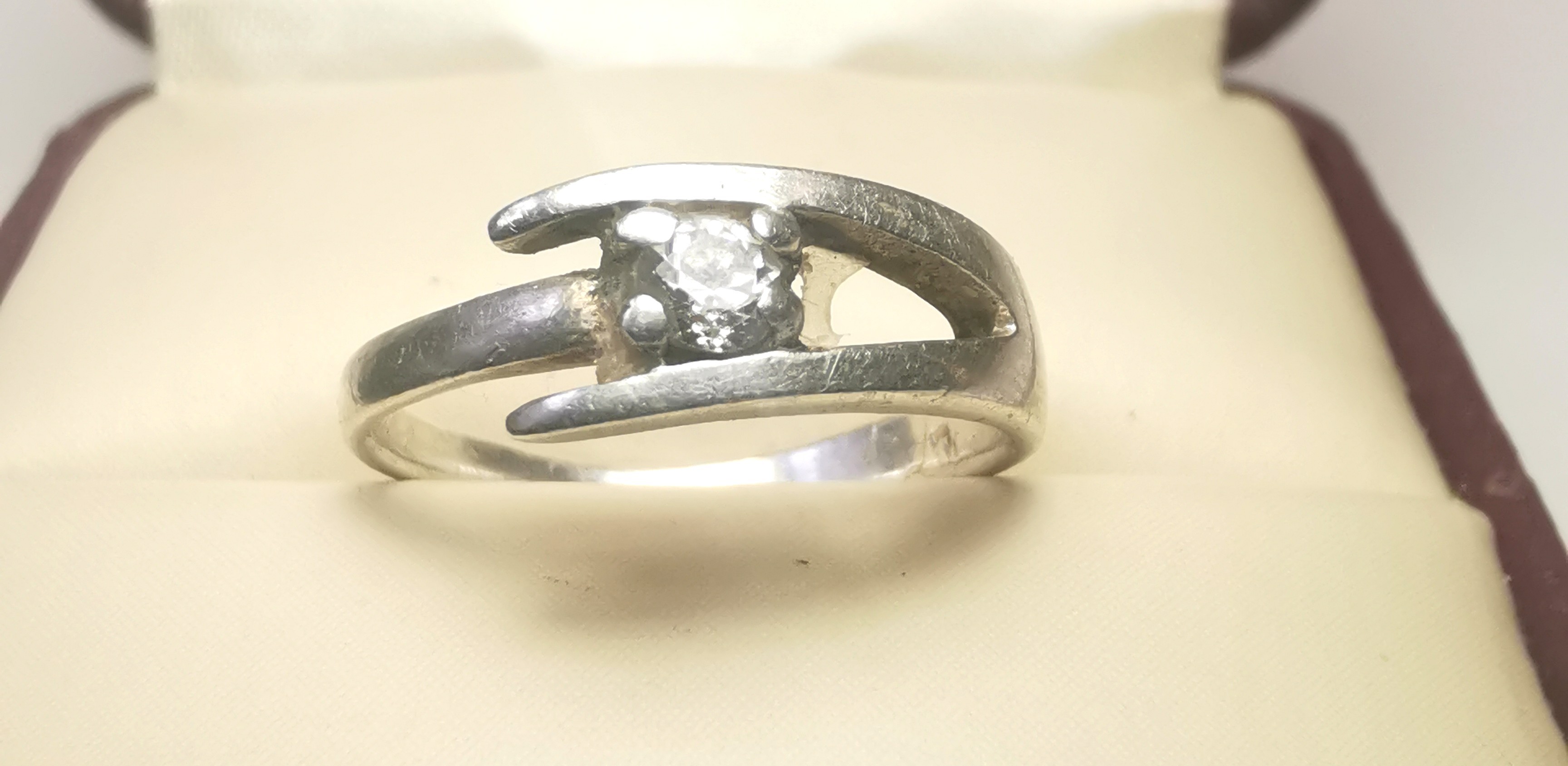 Italy 925 Sterling Silver Bypass Ring Size 4 Clear Solitaire - photo 5