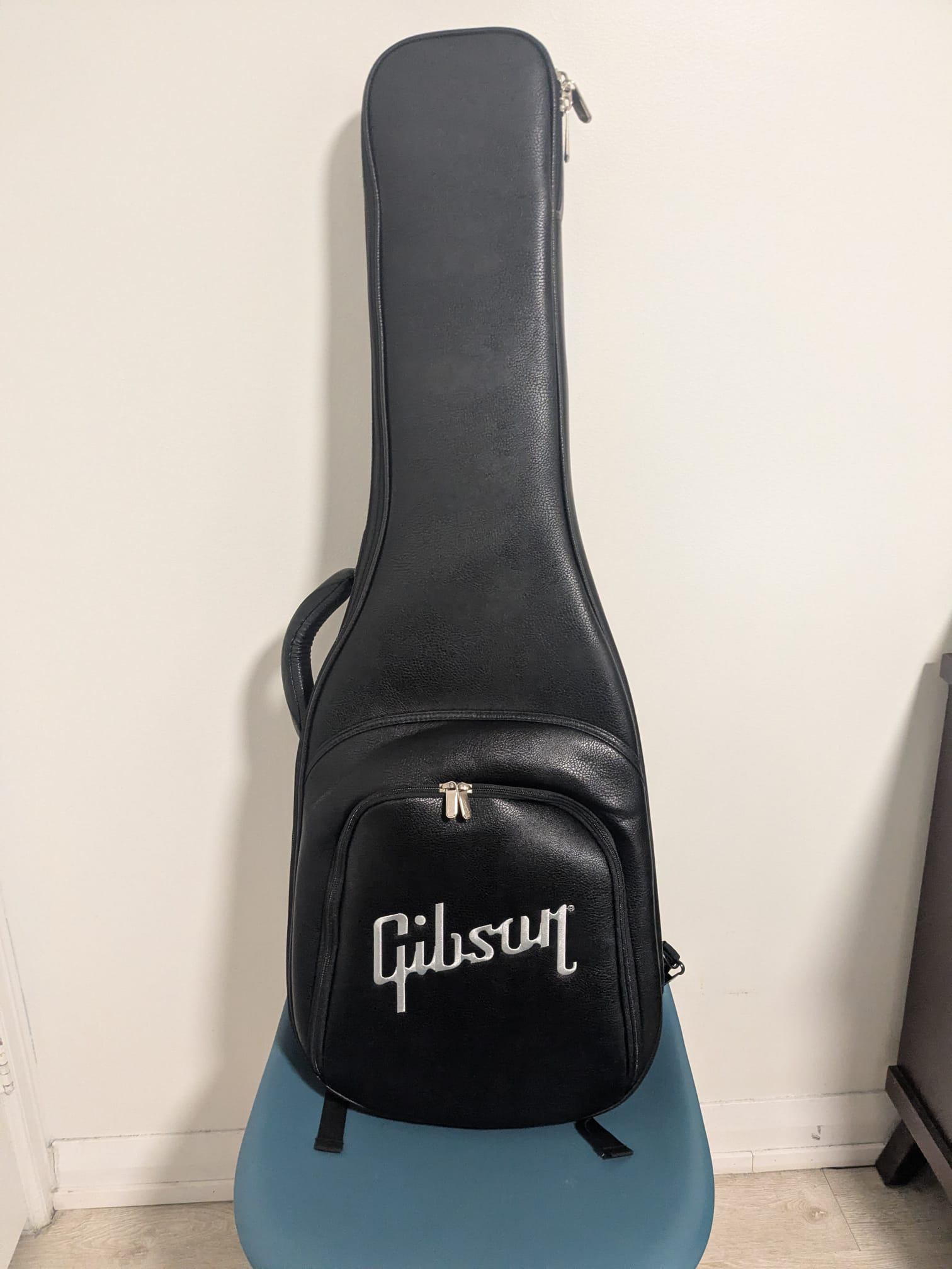 BNIB Premium Gibson Travel Case