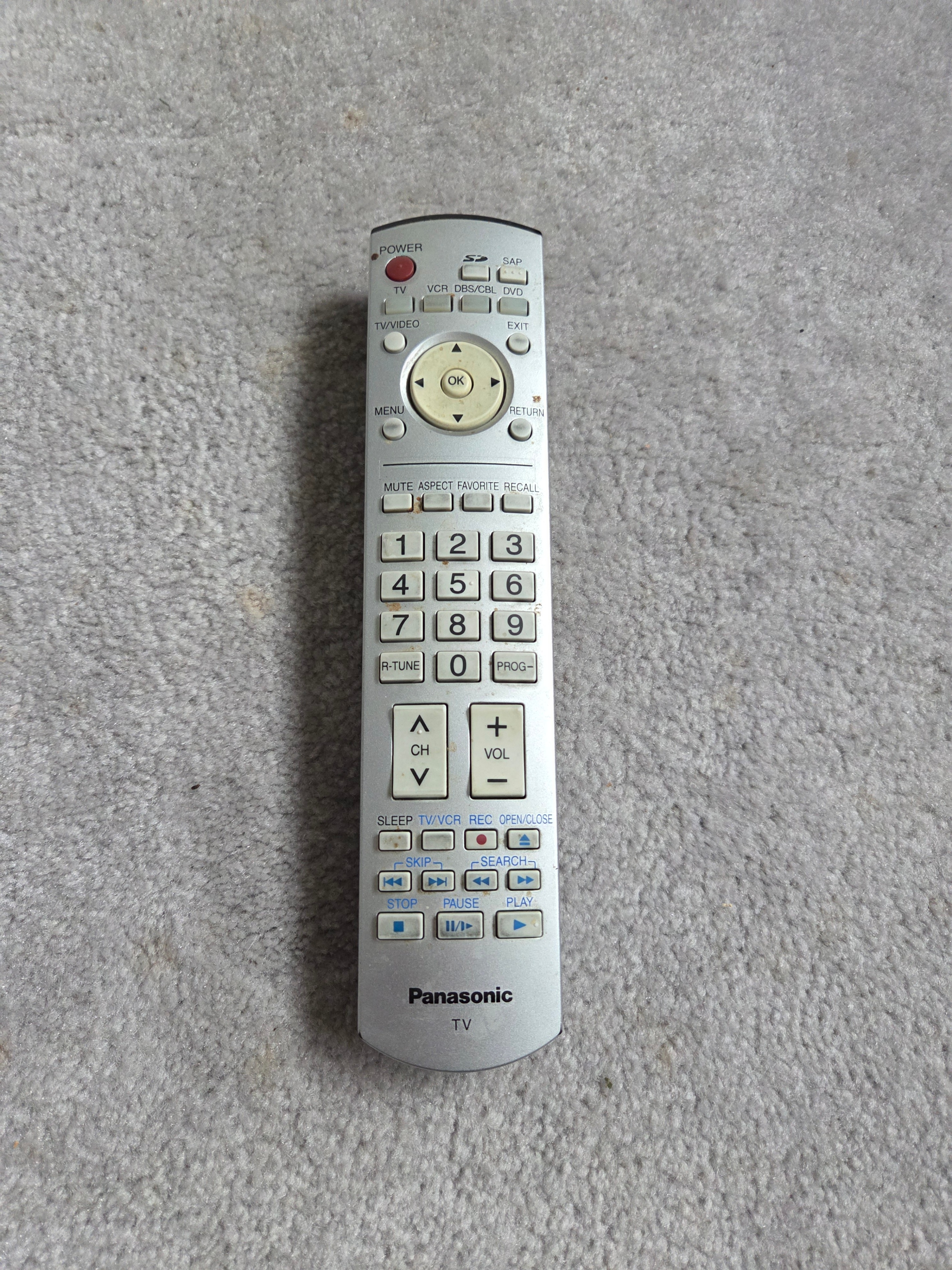 Classic Panasonic Viera TH-50PX60U 50" Plasma TV, Remote, Cables - photo 3